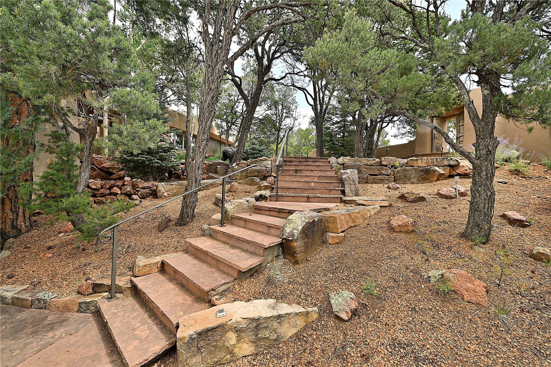 1244 N Summit