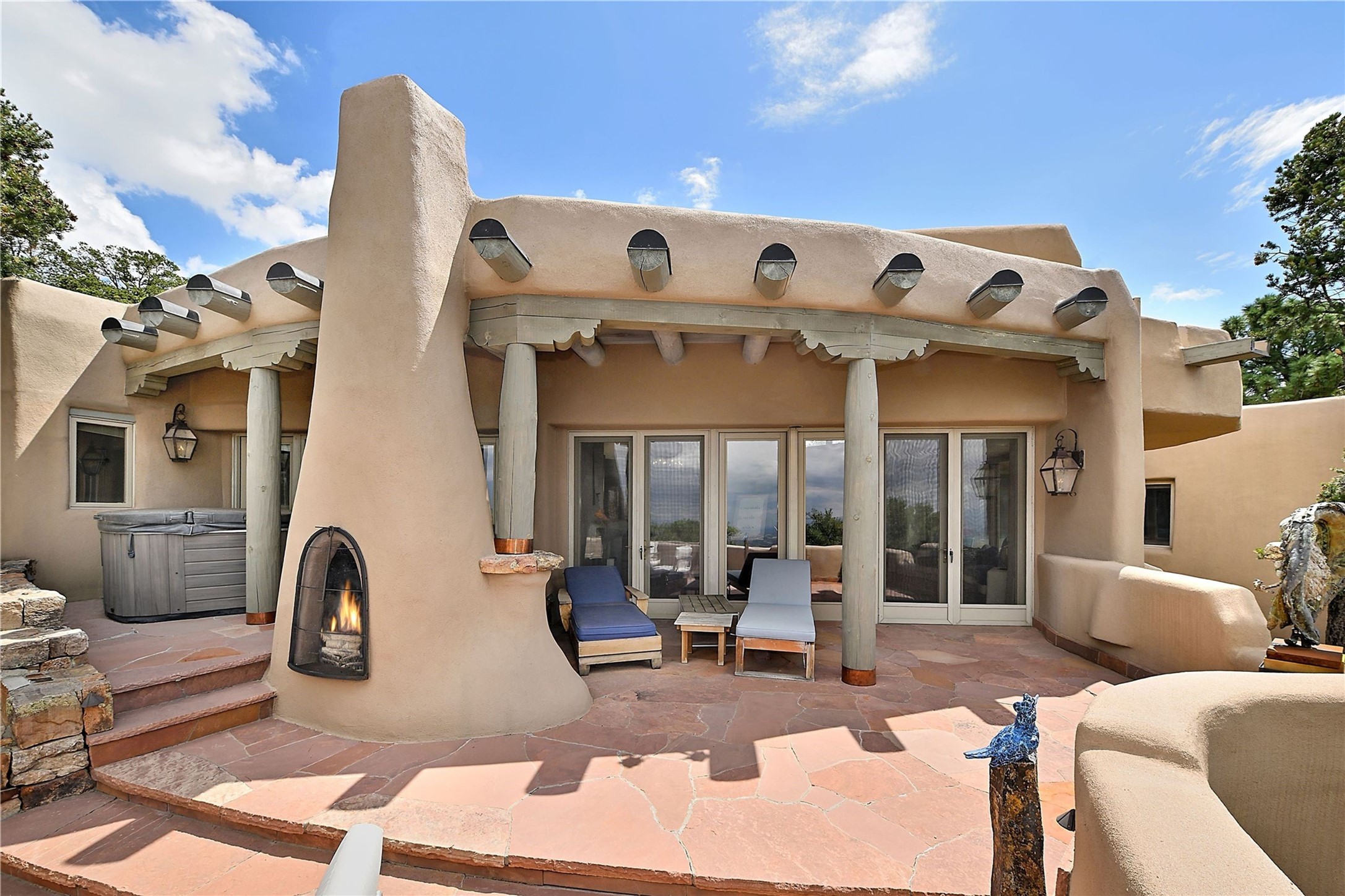 1244 N Summit