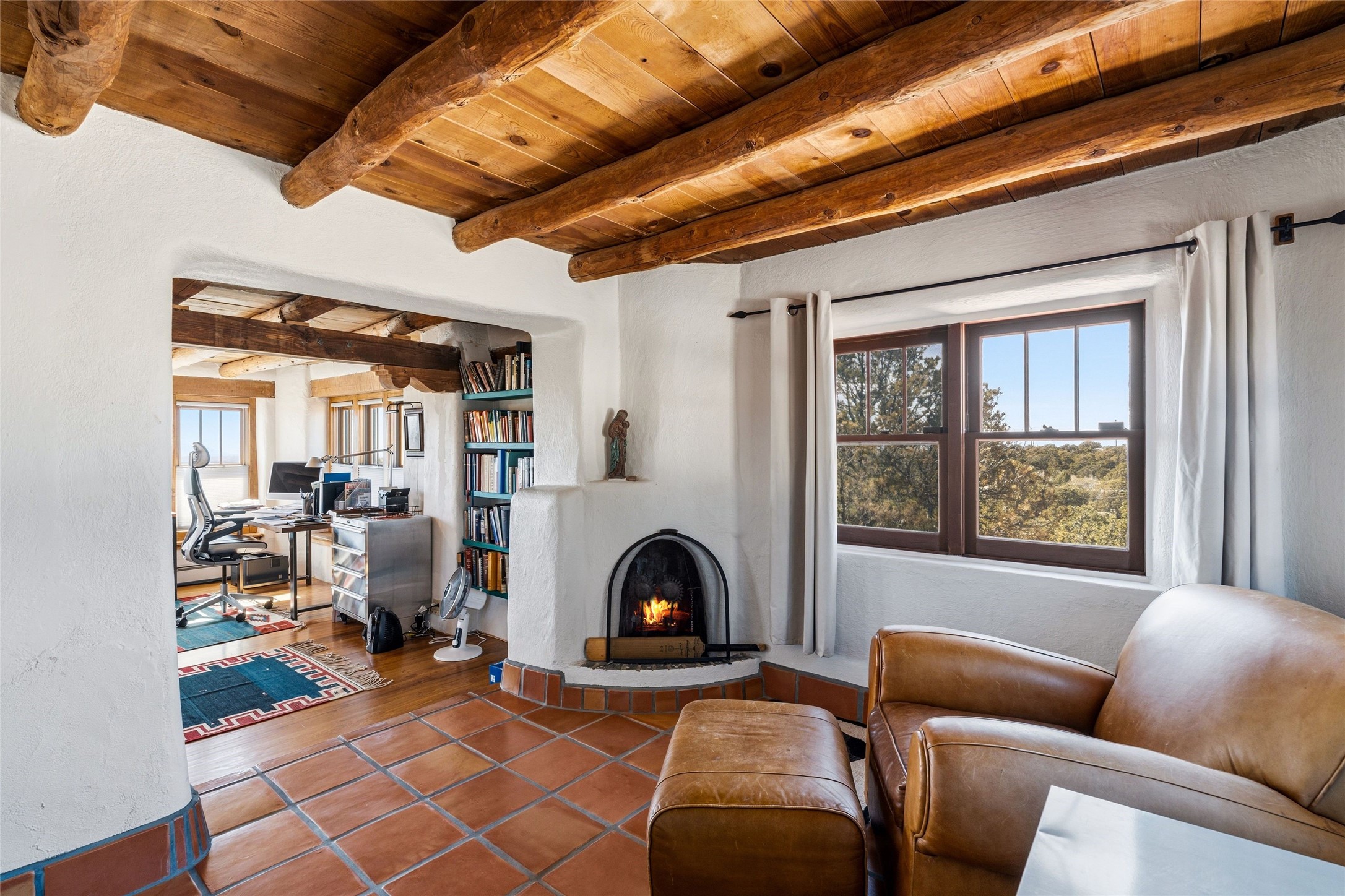 1057 Camino Manana