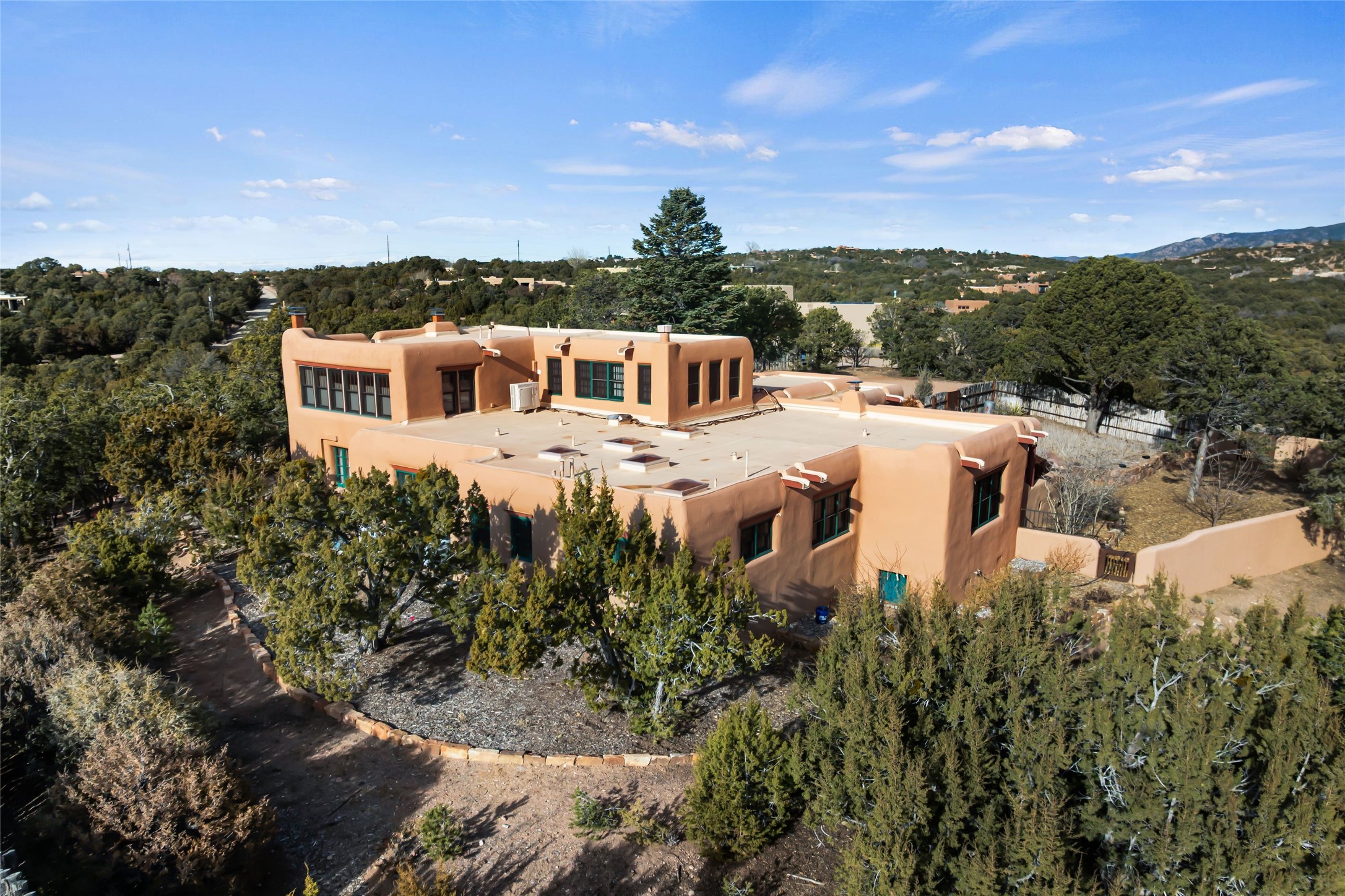 1057 Camino Manana
