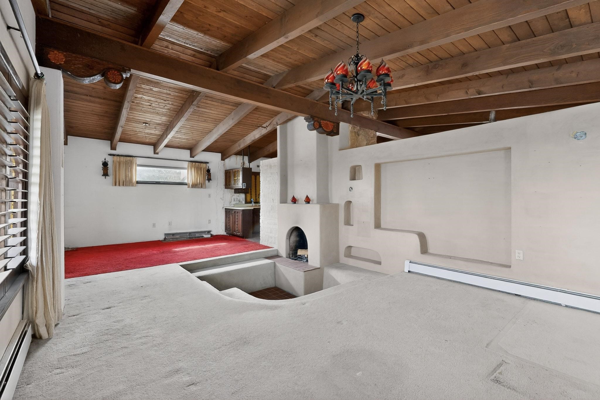 609 Calle De Marcos