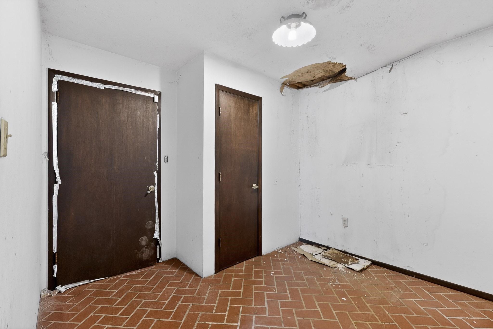 609 Calle De Marcos