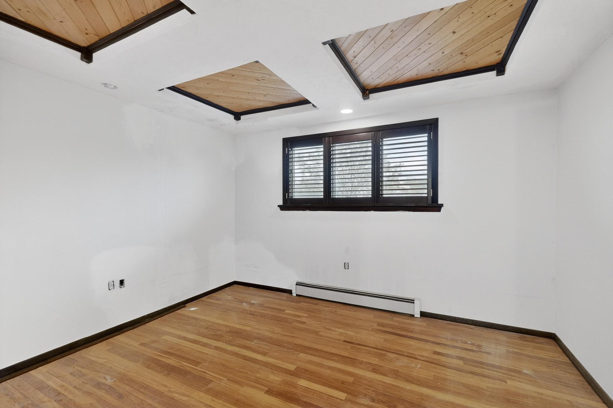 609 Calle De Marcos