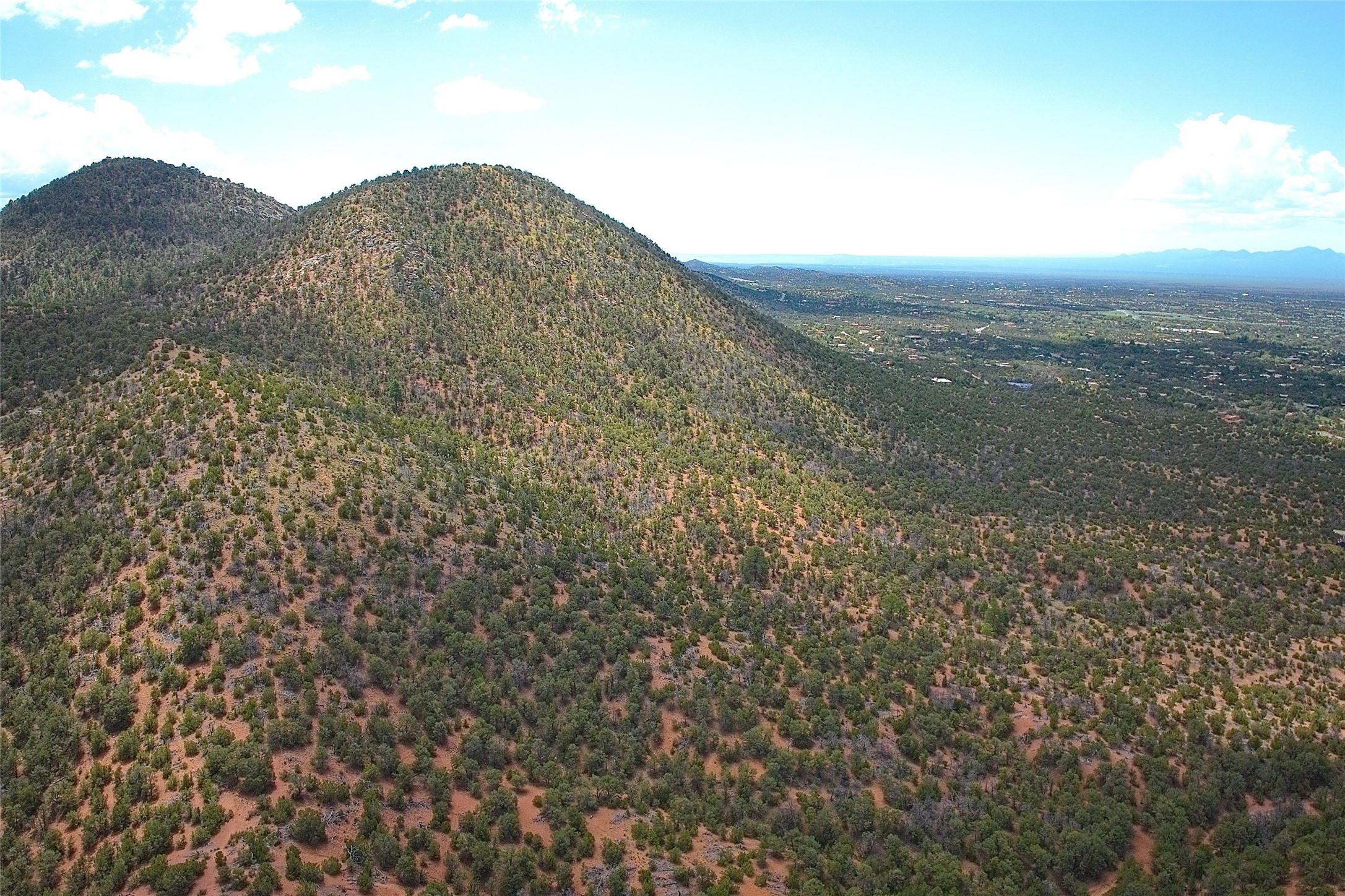 1223 La Rambla 27 and 28