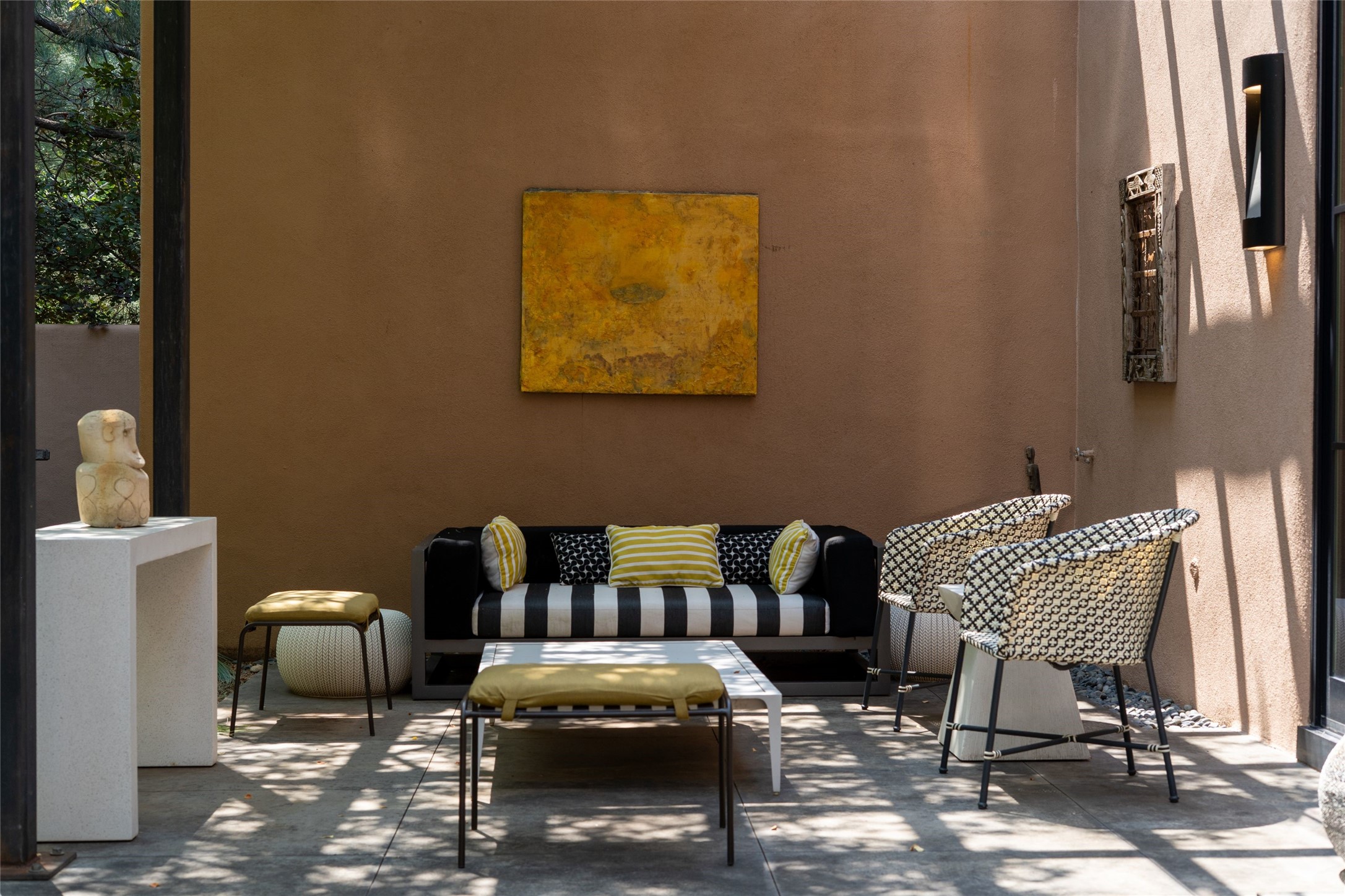 1223 La Rambla 27 and 28