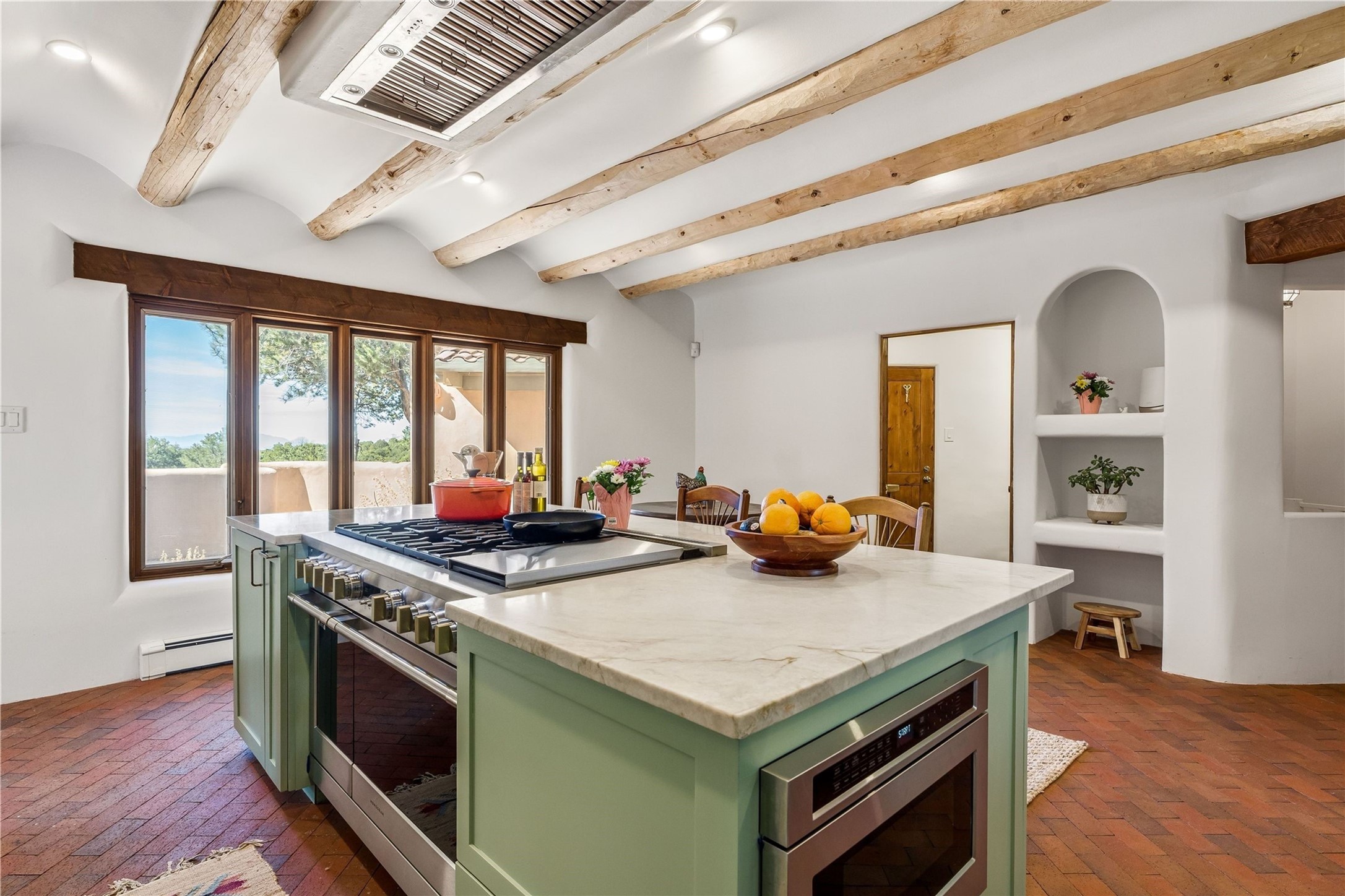 1221 Bishops Lodge Road