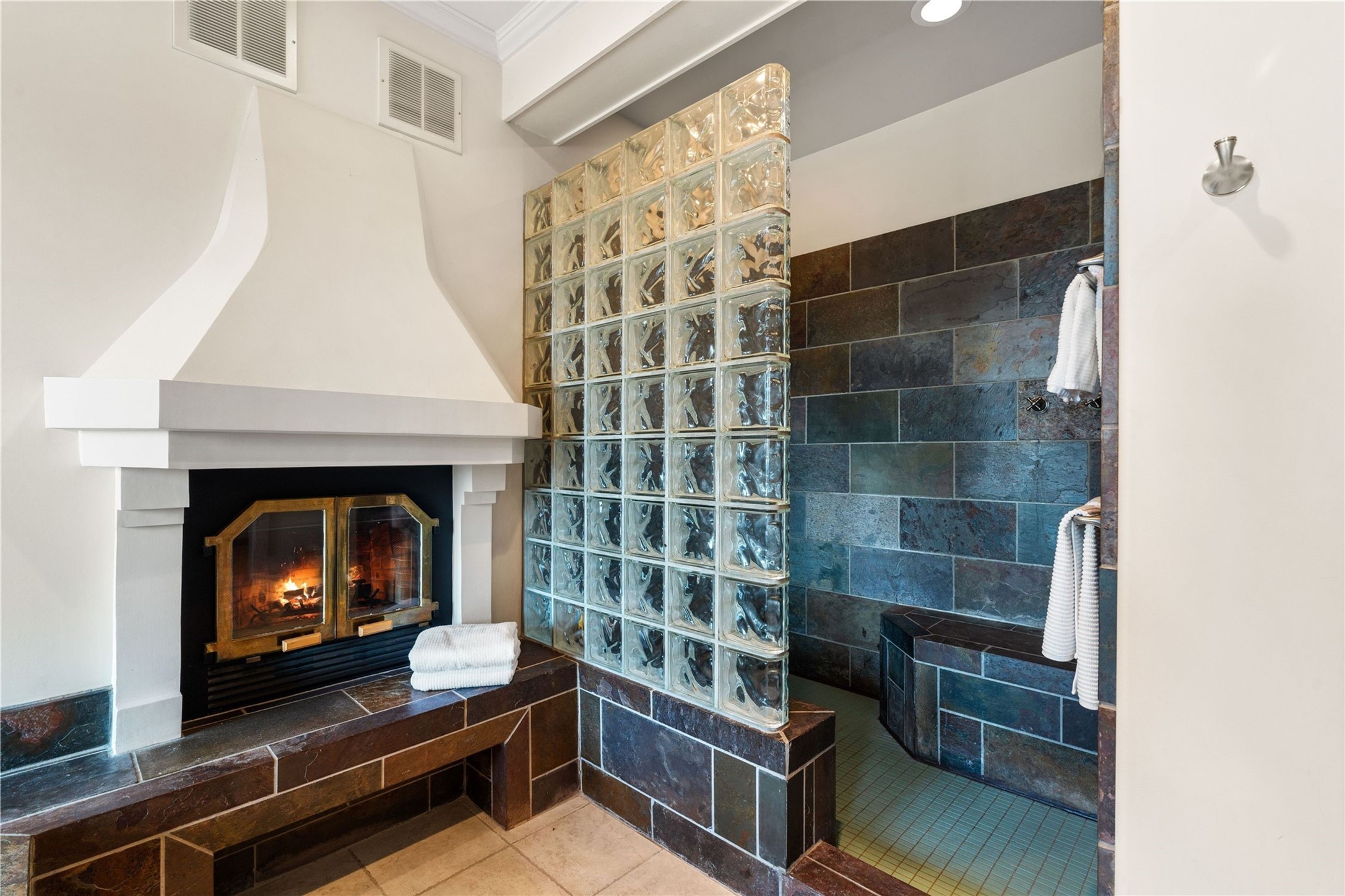 303 Cadiz Road