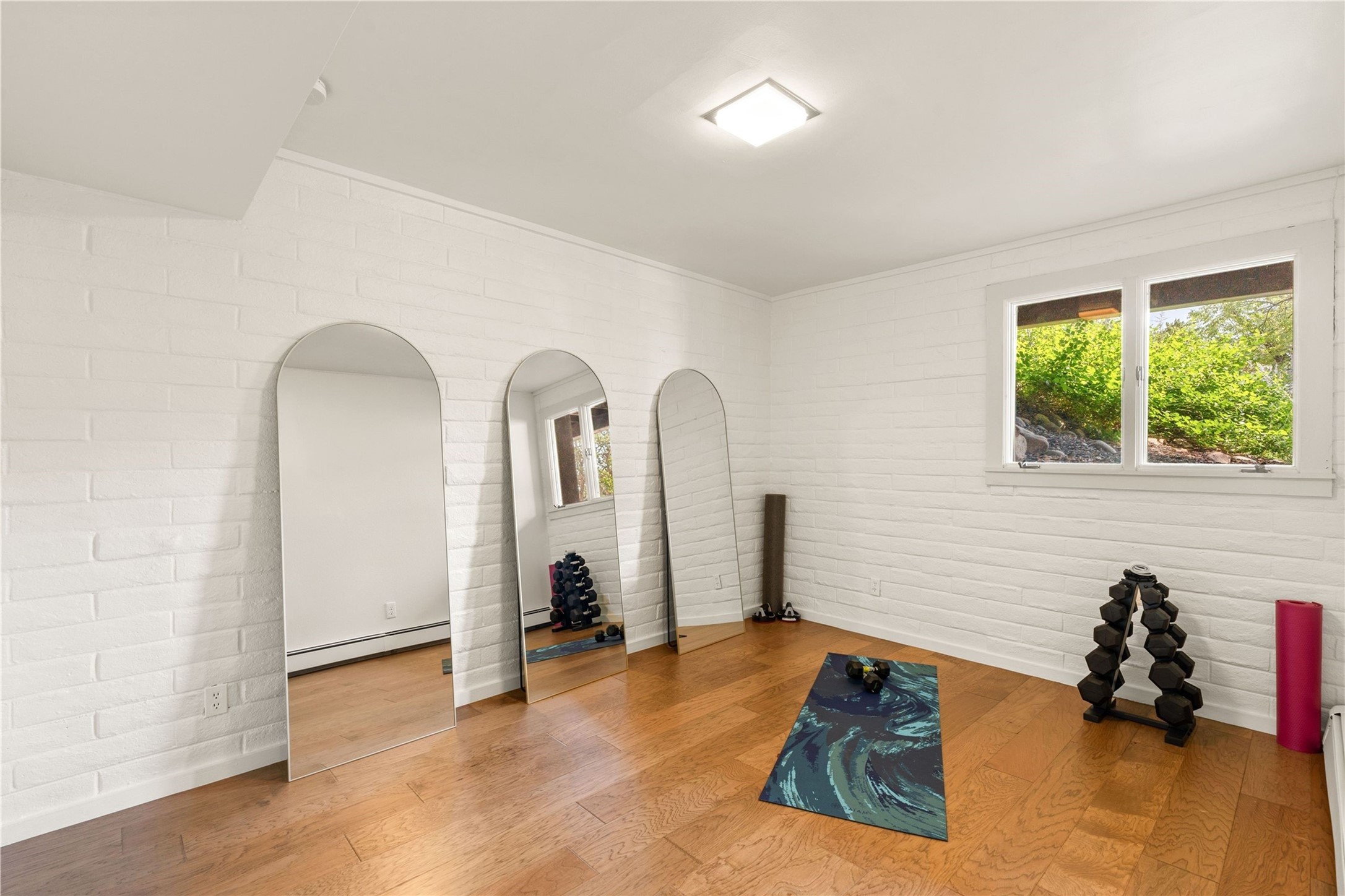 303 Cadiz Road
