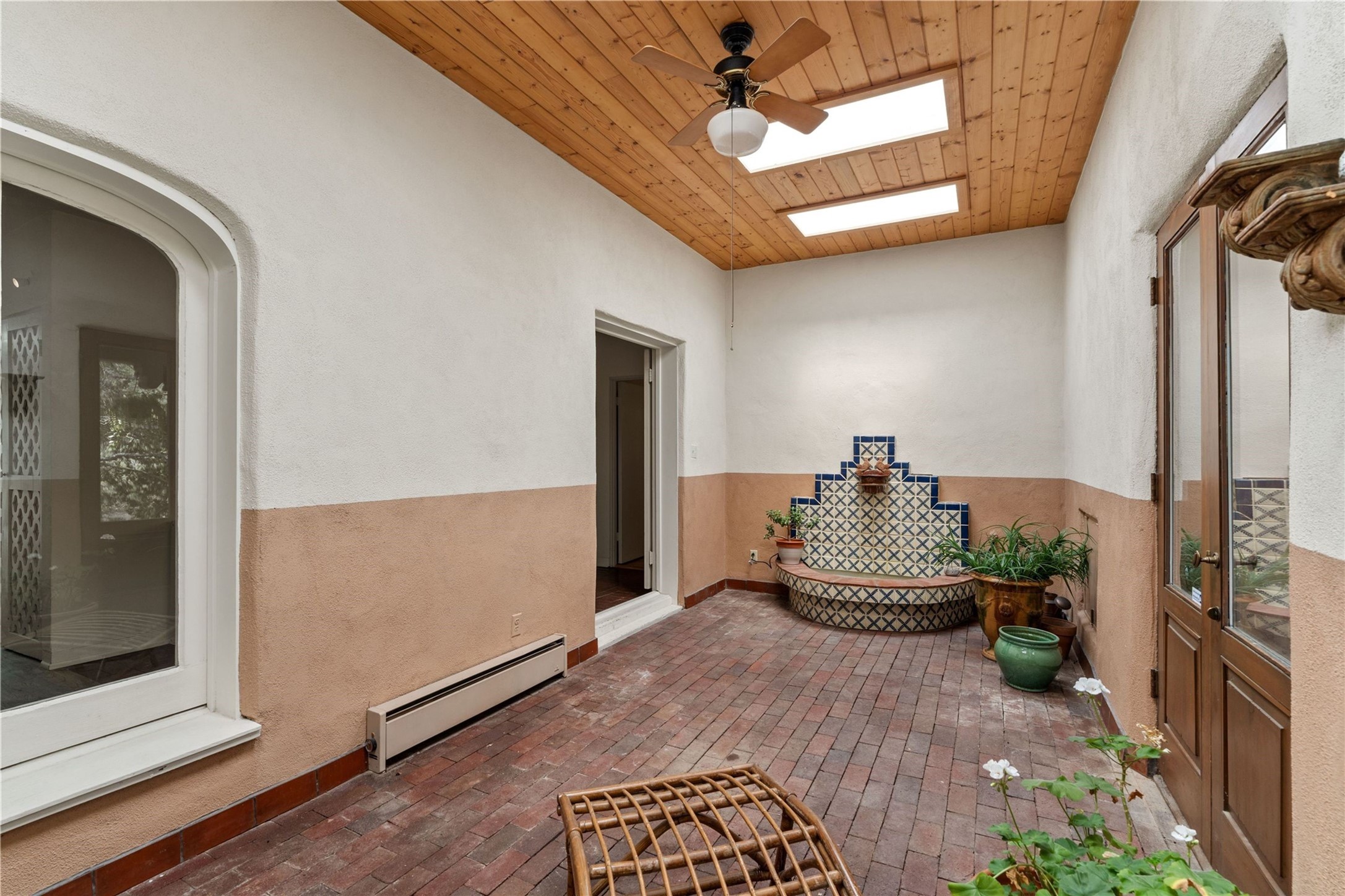 303 Cadiz Road