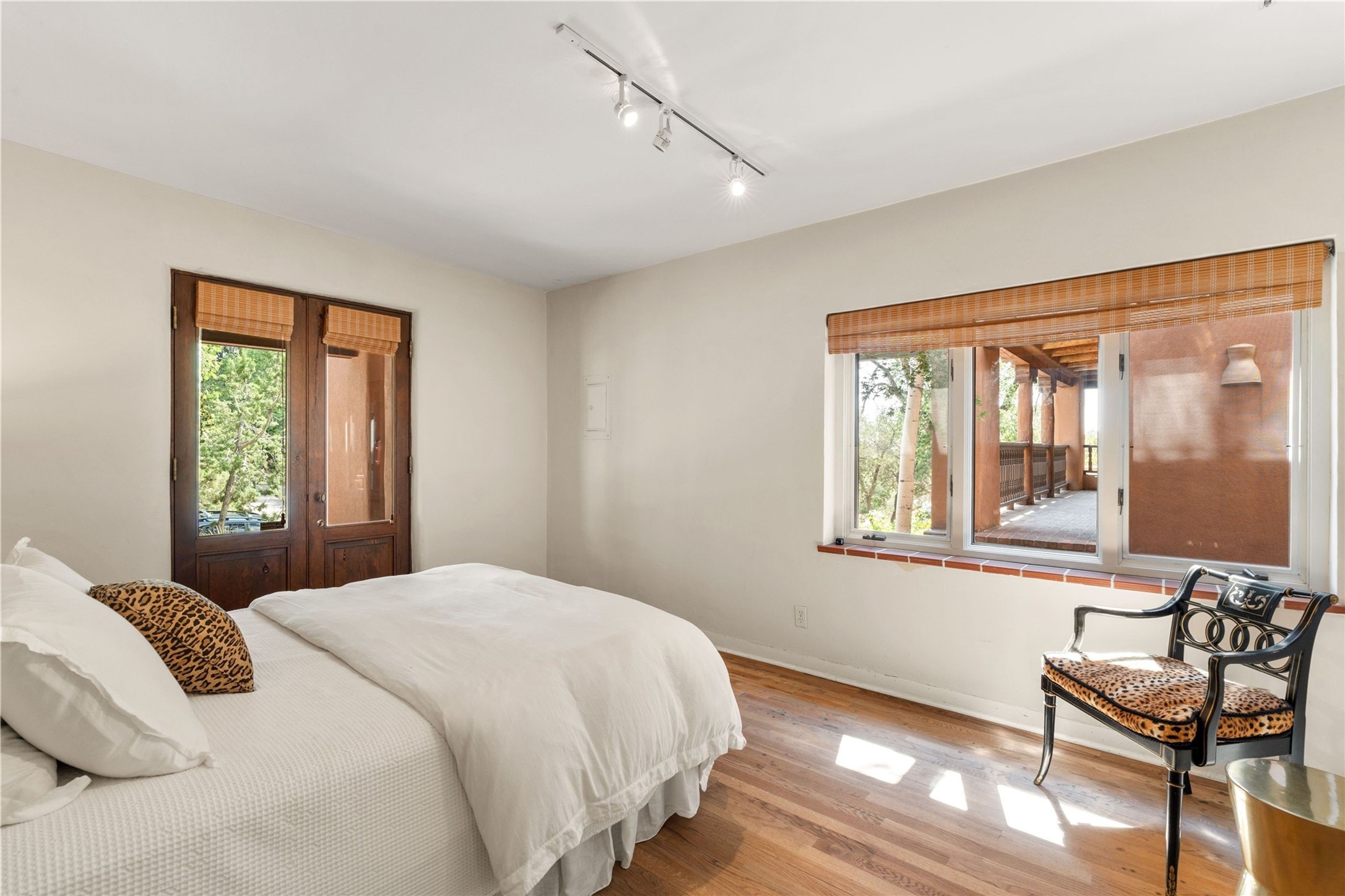 303 Cadiz Road