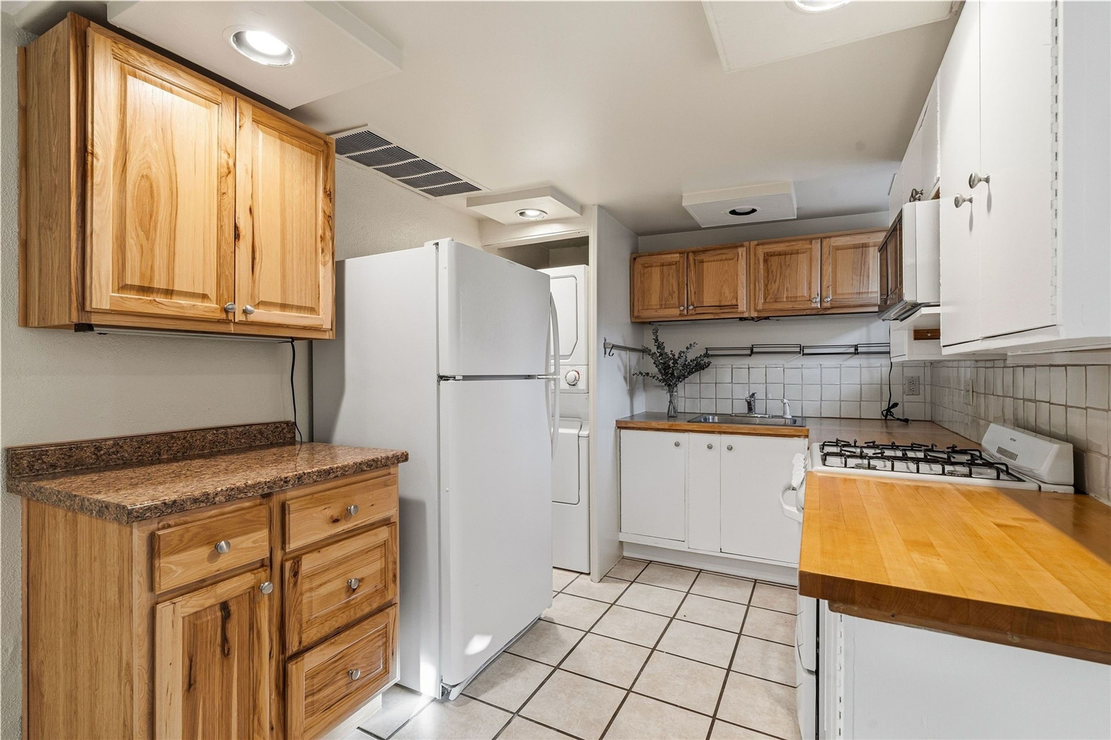 414 Camino Delora 2