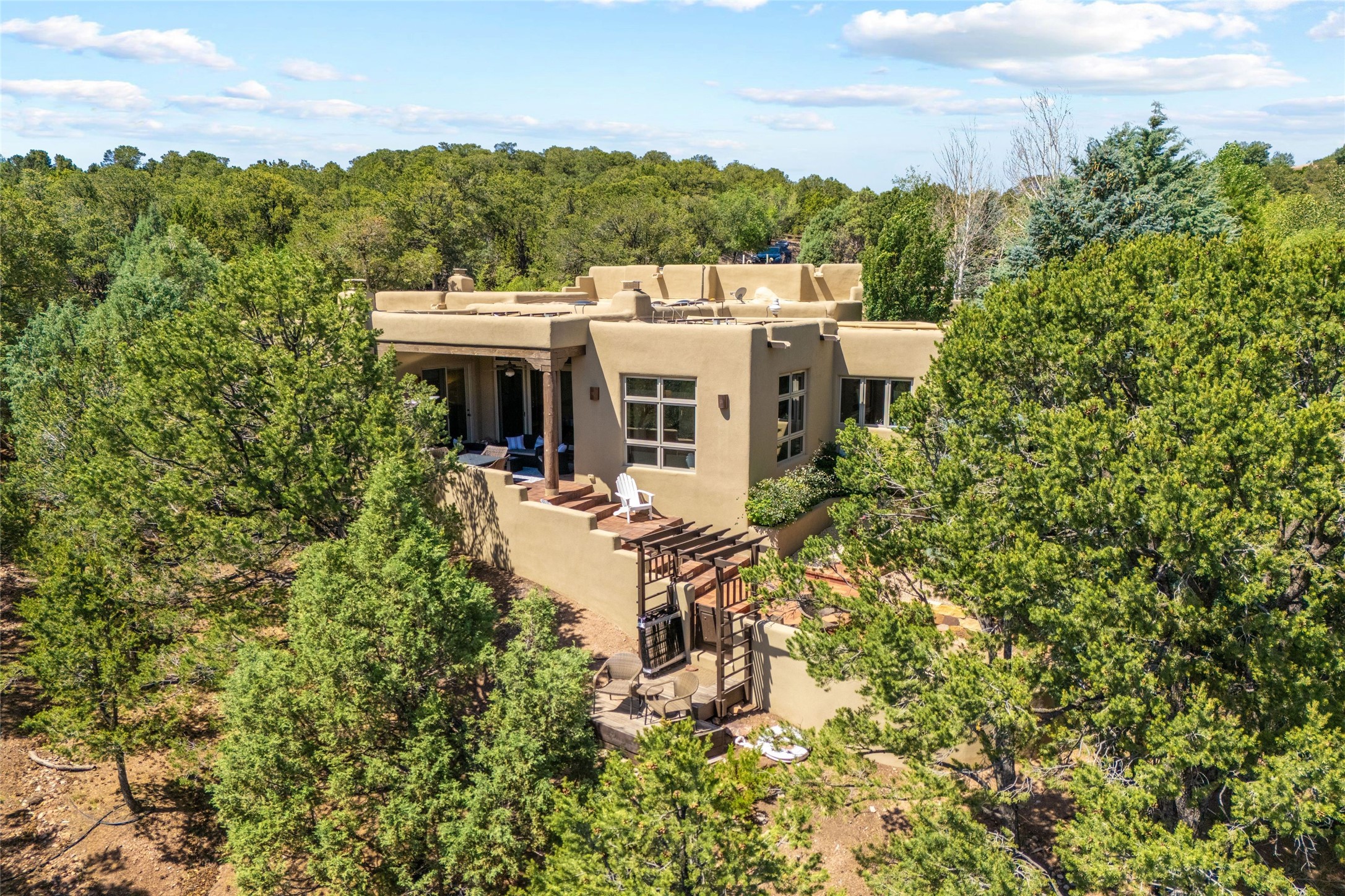 1519 Bent Hill
