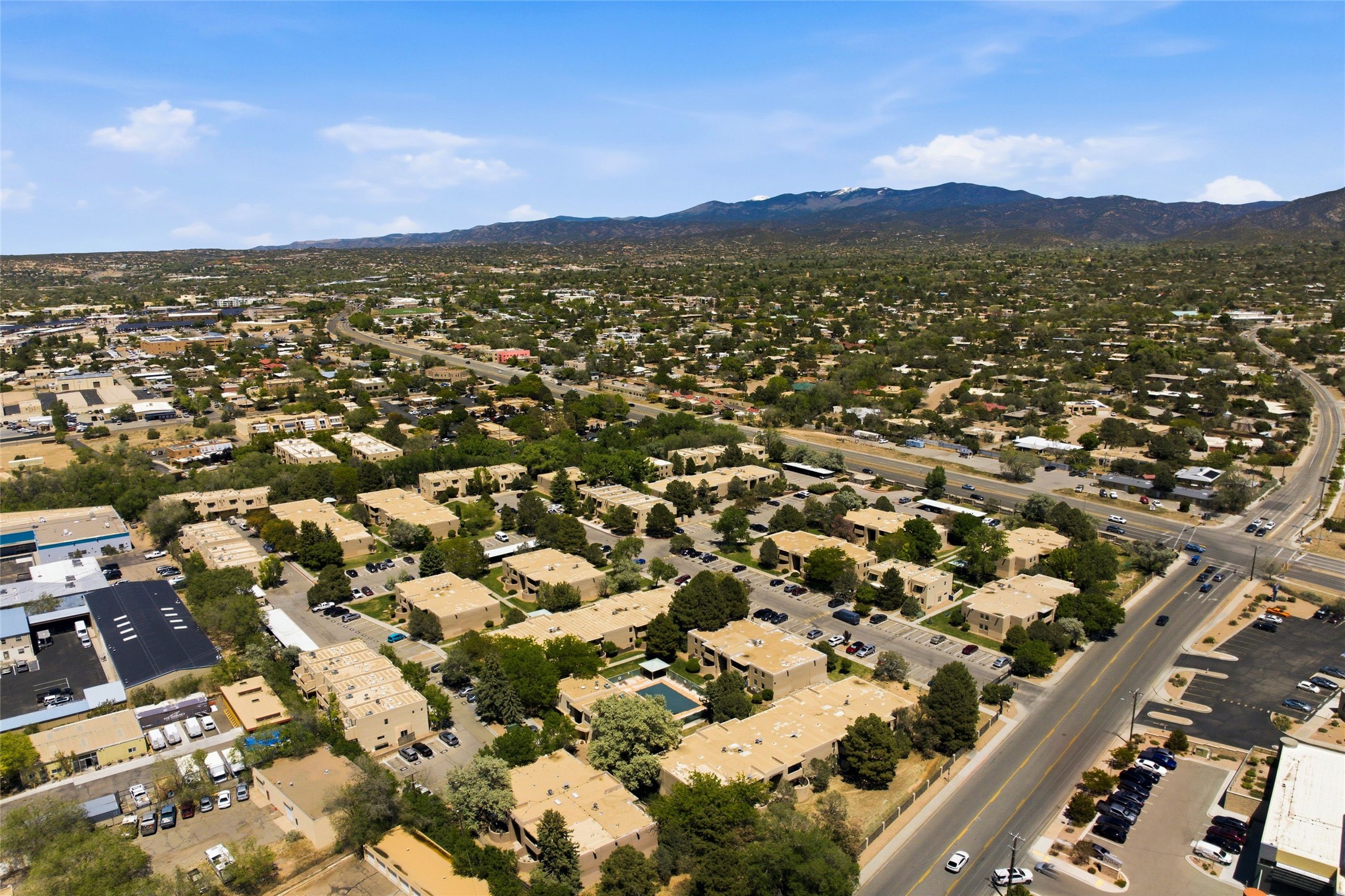 601 W San Mateo 202