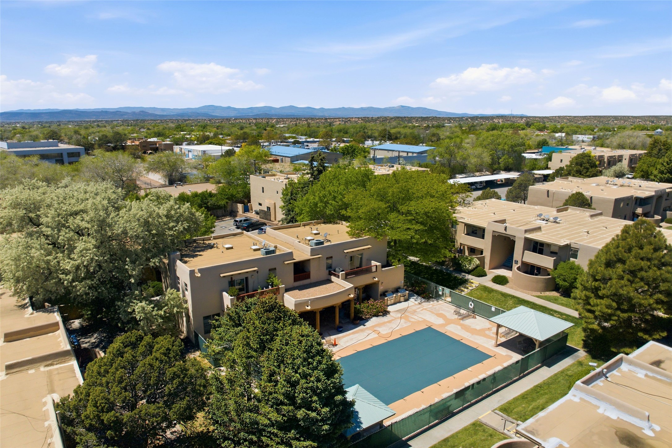 601 W San Mateo 202