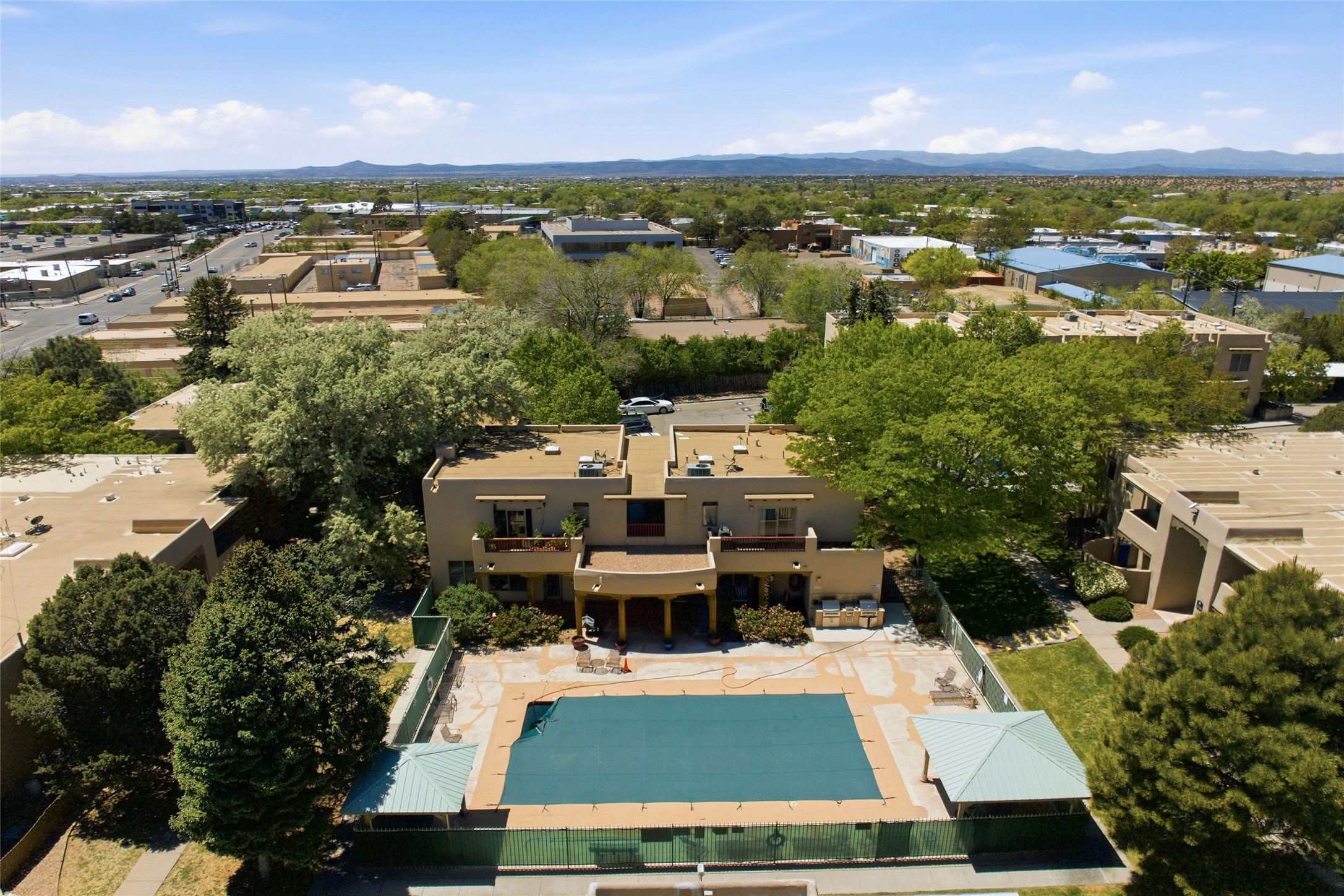 601 W San Mateo 202