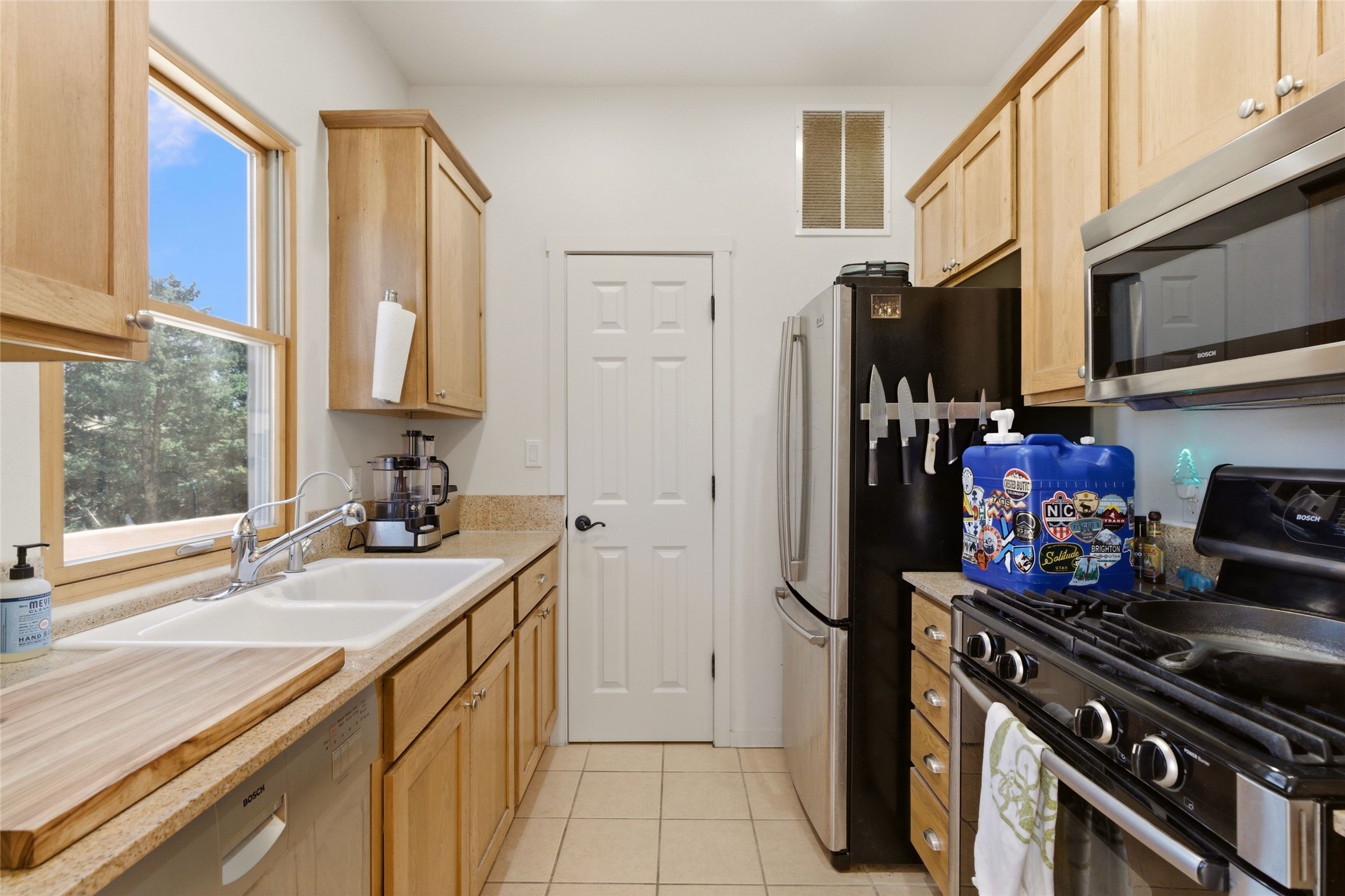 601 W San Mateo 202