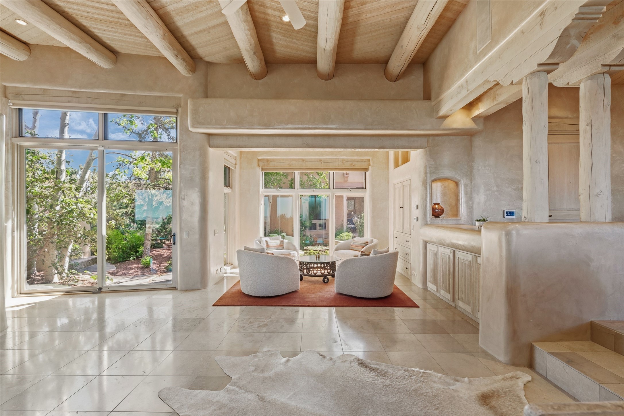 416 Los Altos Way