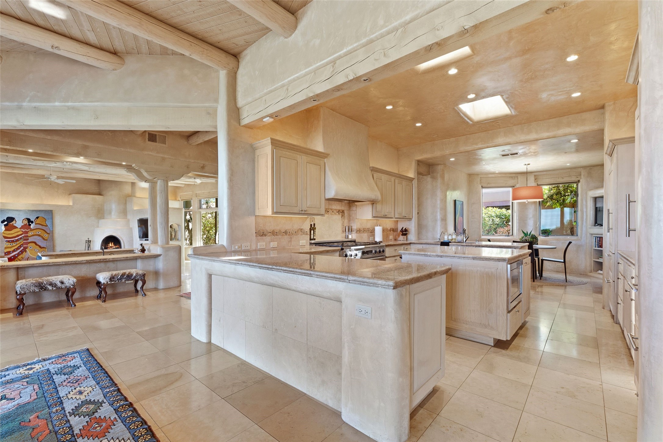 416 Los Altos Way