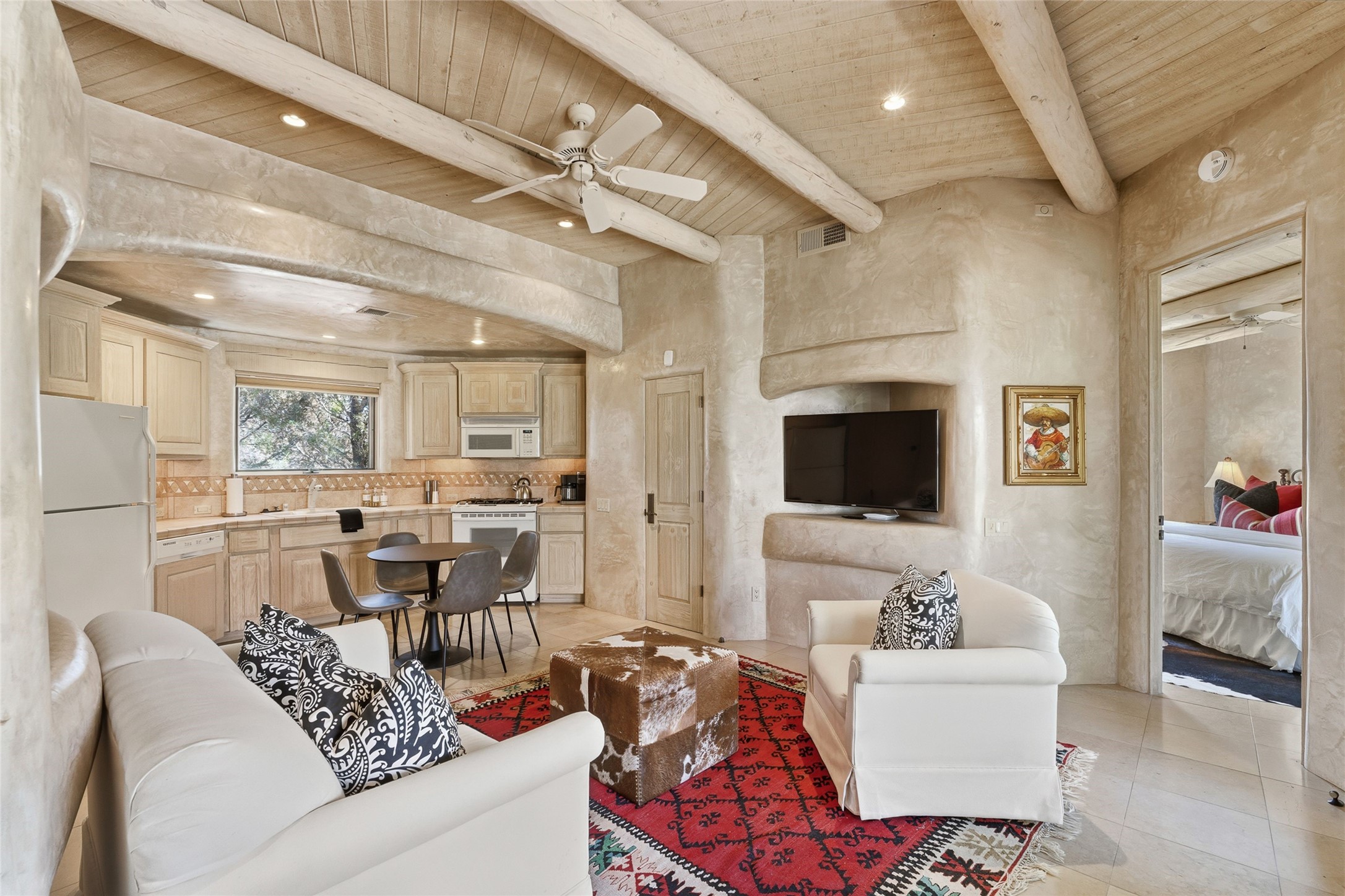 416 Los Altos Way