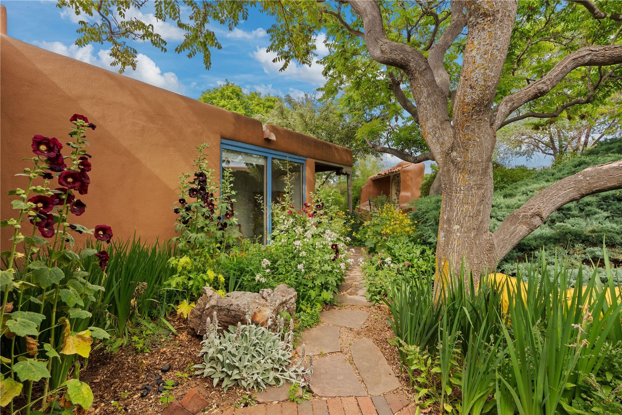 820 Camino Atalaya