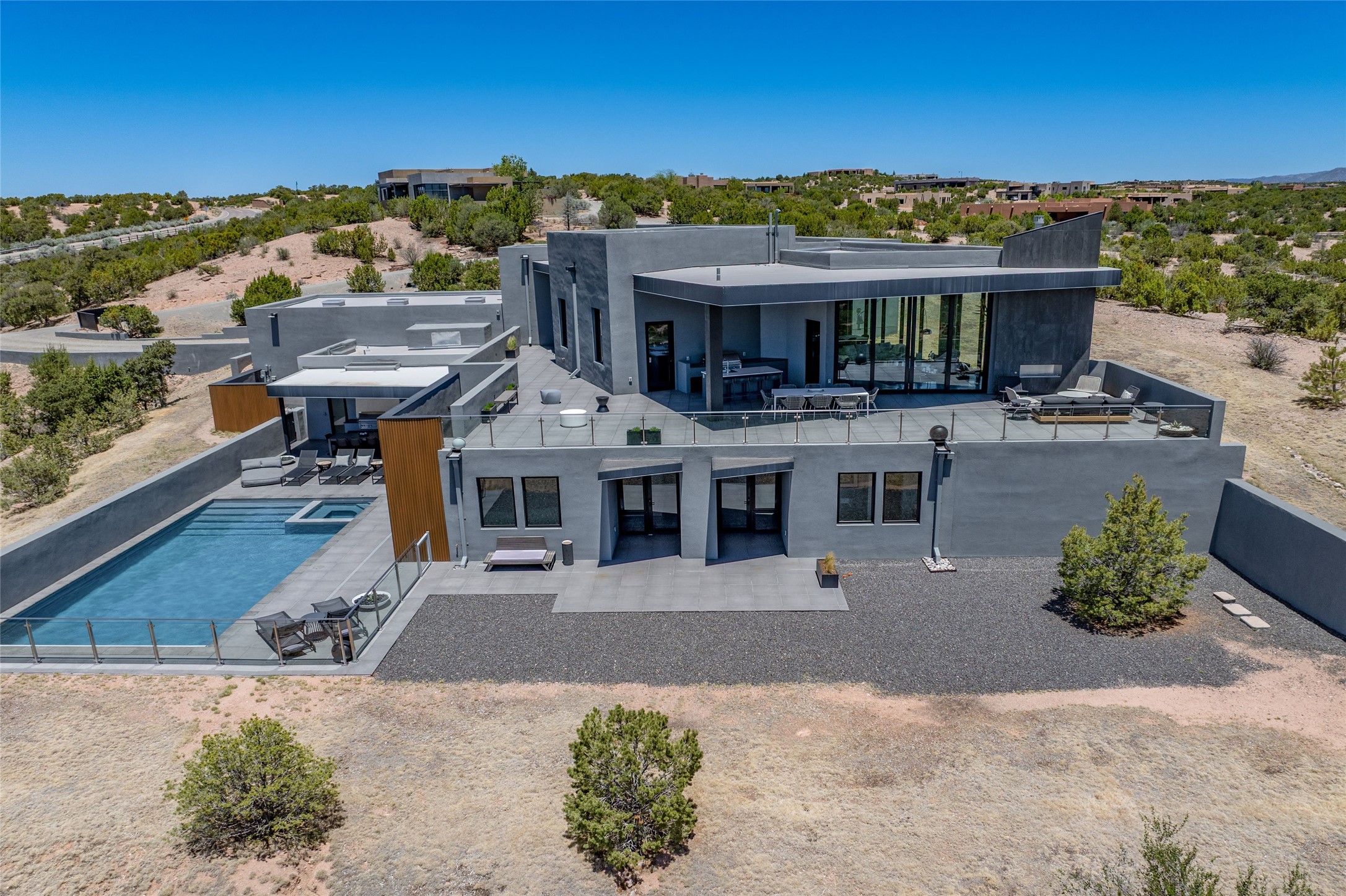 871 Camino Francisca