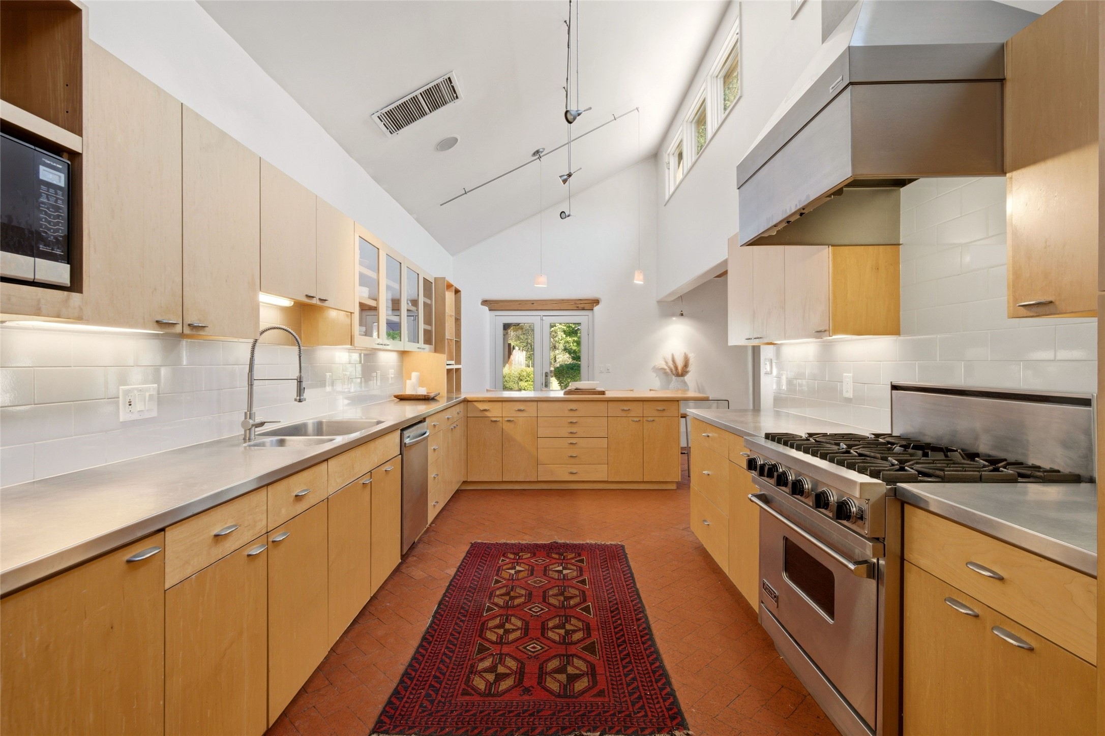 705 Rincon Road