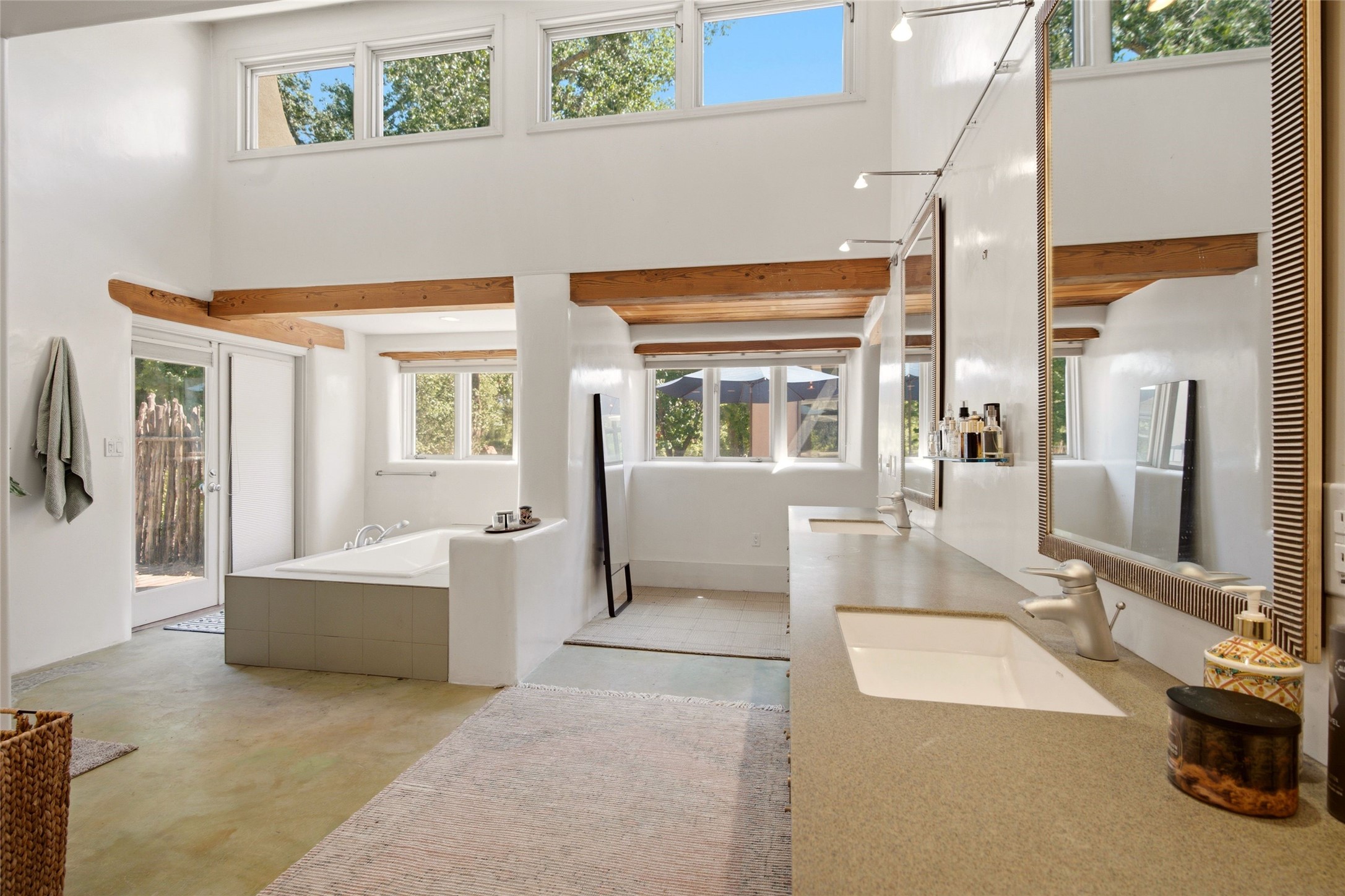 705 Rincon Road