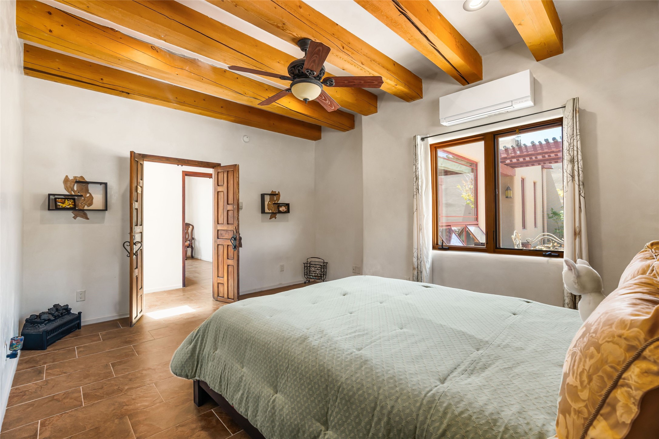 54 Calle Alexia