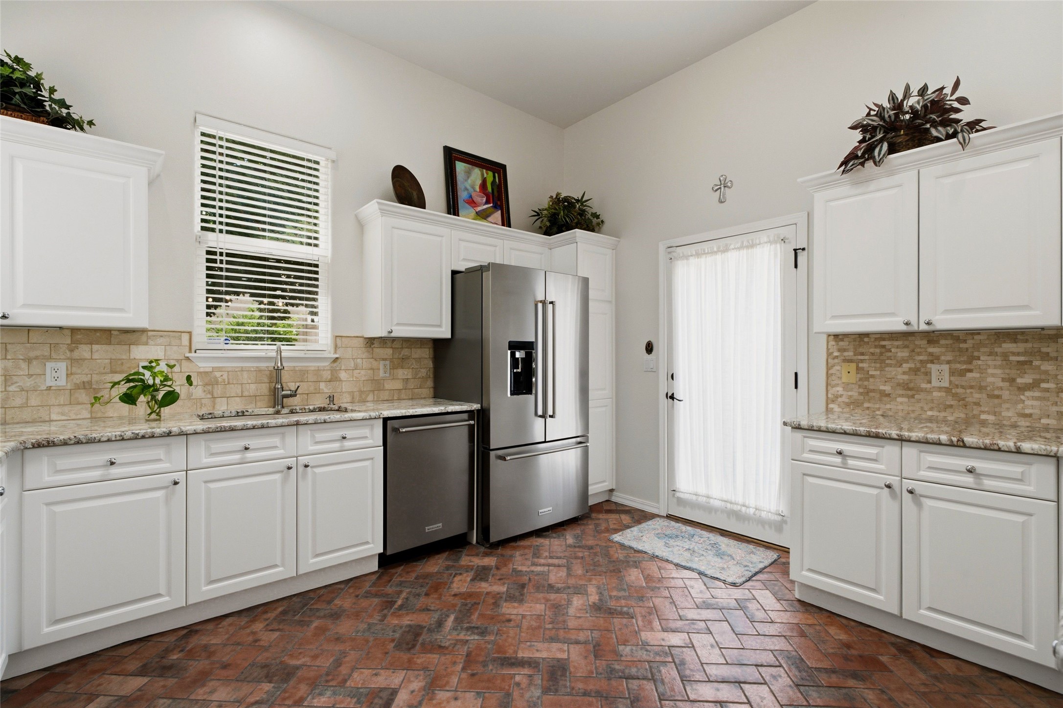 4434 Long Shadow Lane