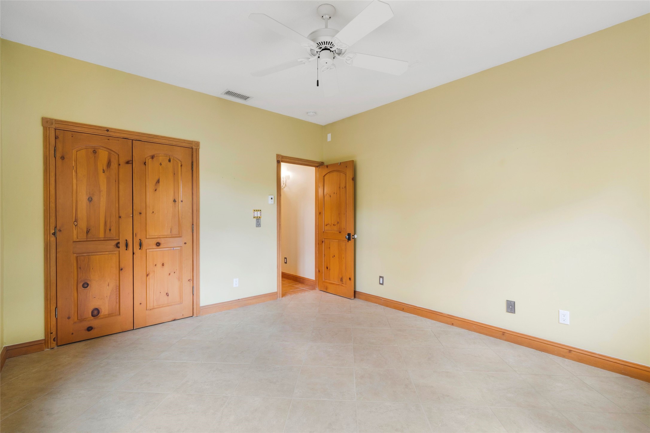 738 Gregory Lane