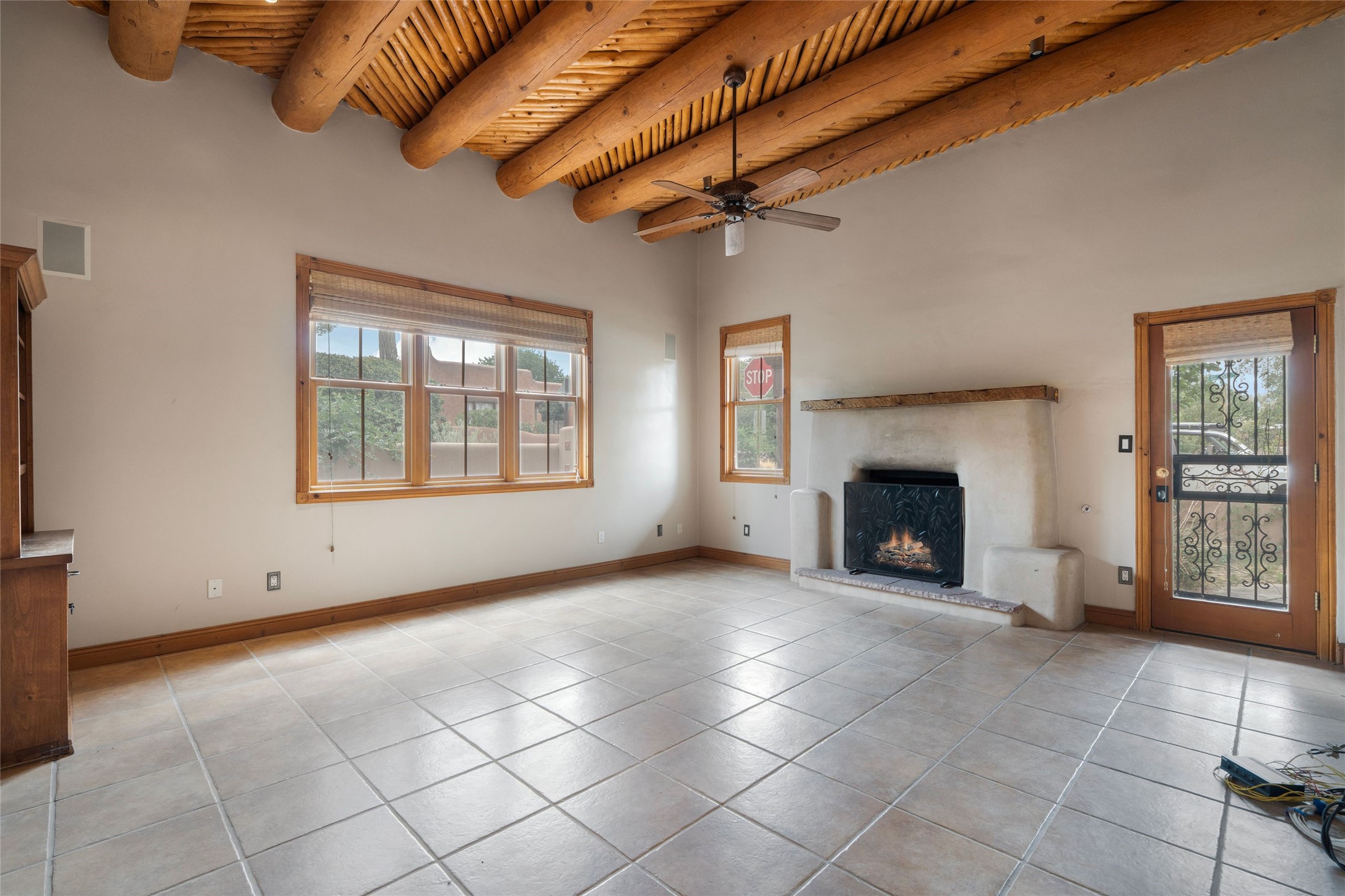 738 Gregory Lane