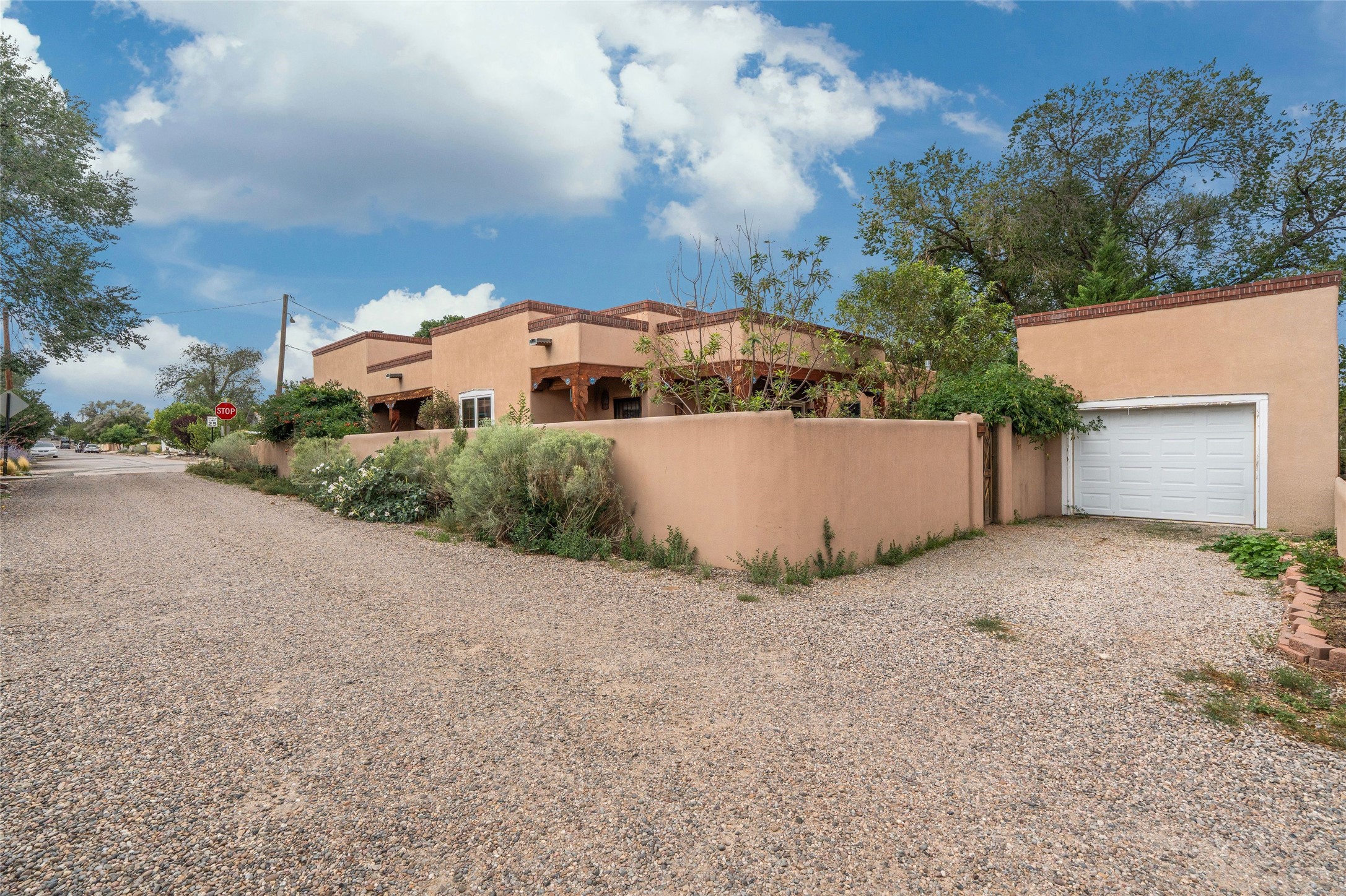 738 Gregory Lane