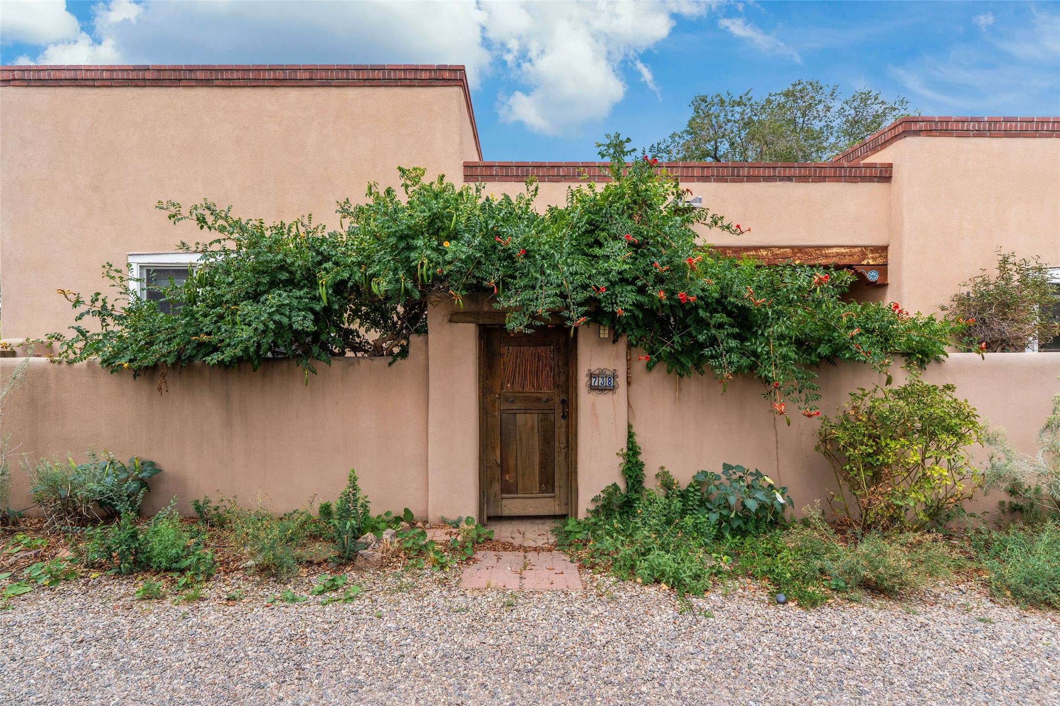 738 Gregory Lane