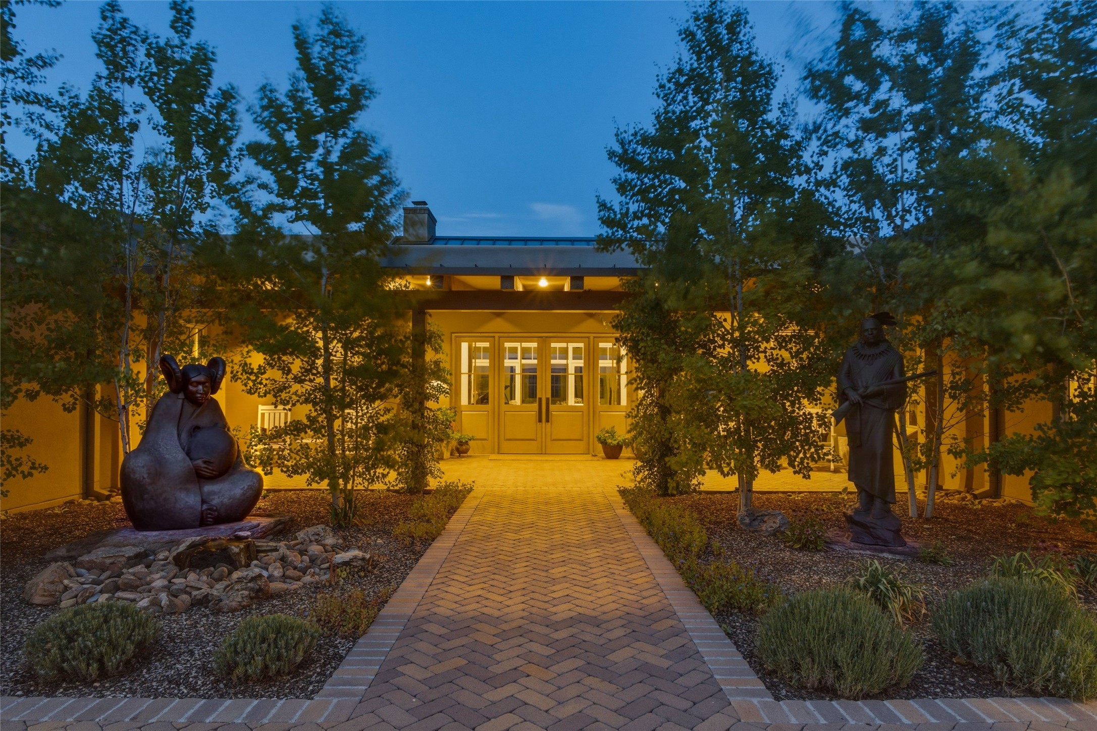 16 Hacienda Vaquero