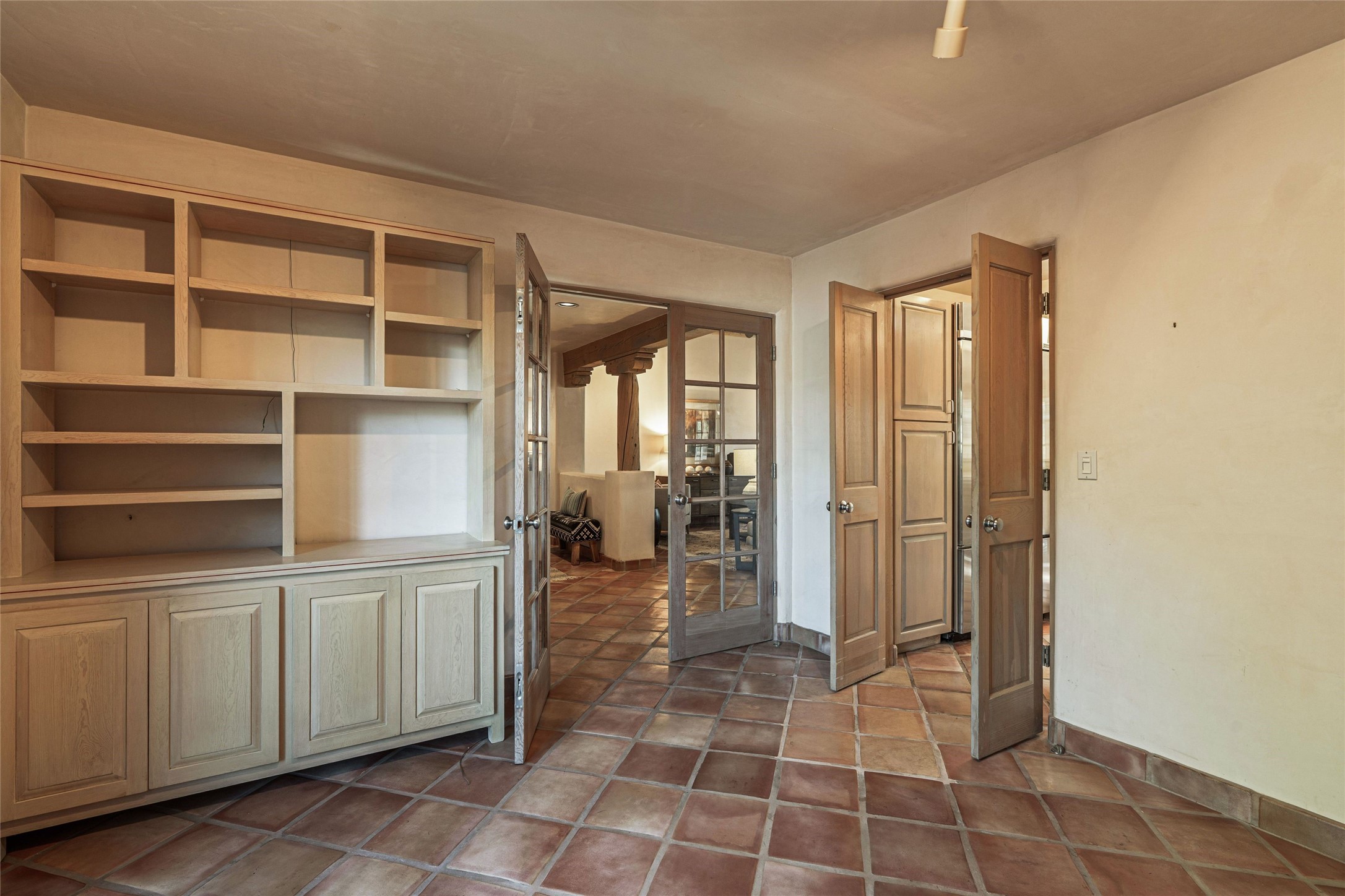 3101 Old Pecos Trail 802