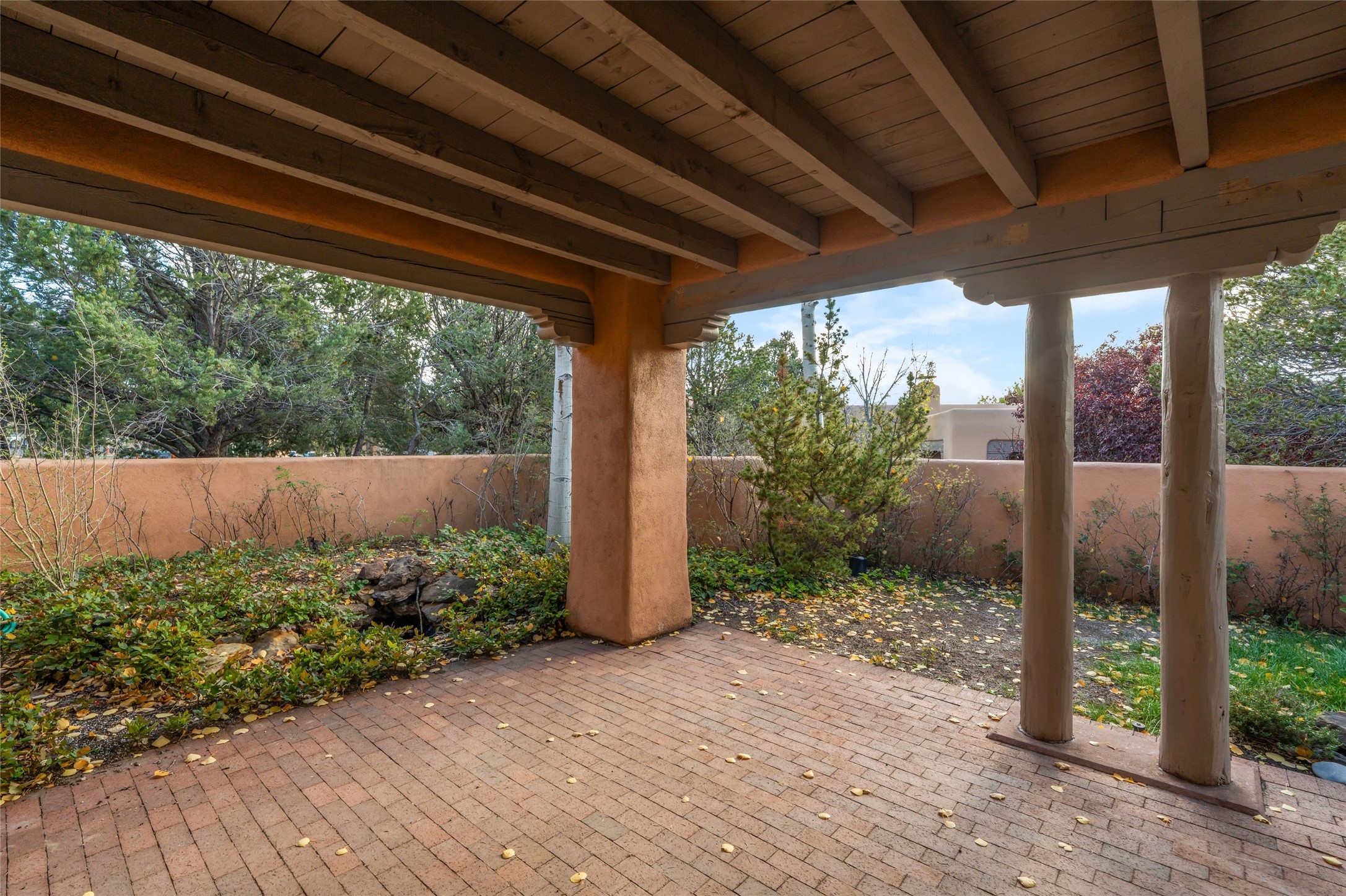 3101 Old Pecos Trail 802