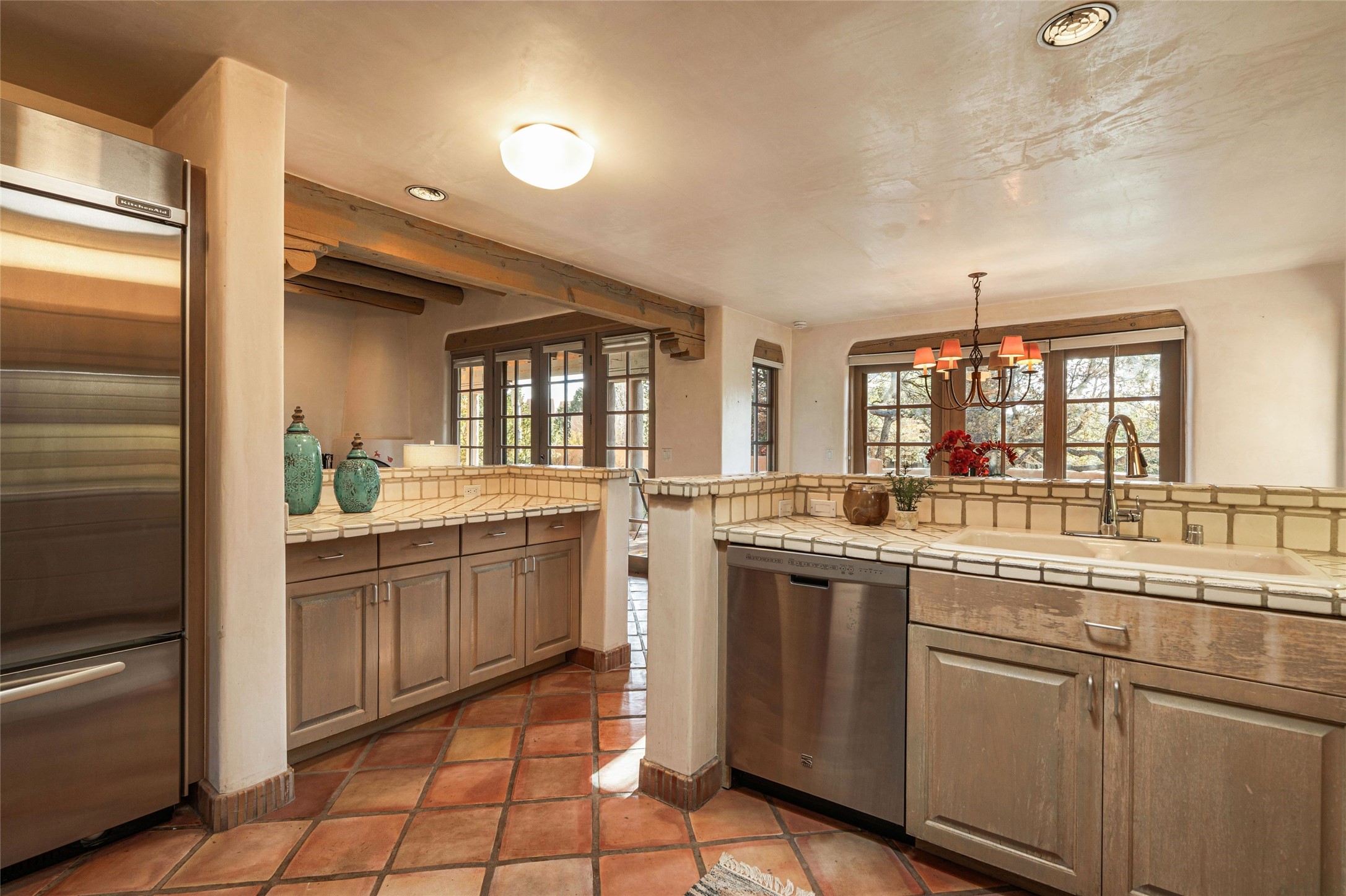 3101 Old Pecos Trail 802