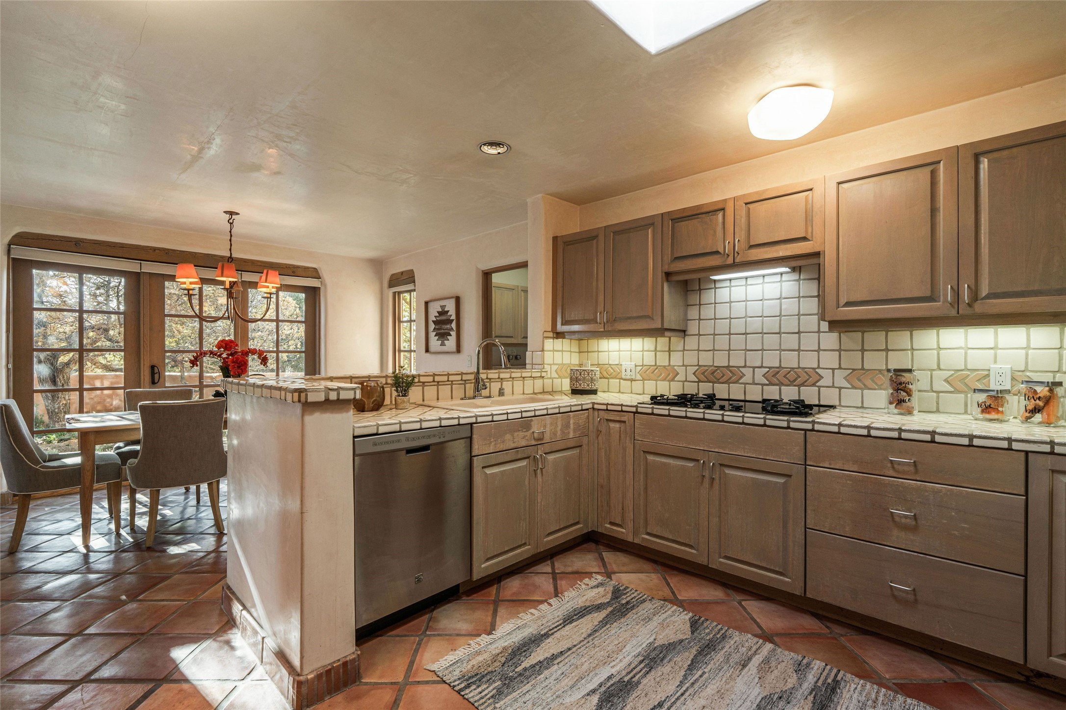 3101 Old Pecos Trail 802