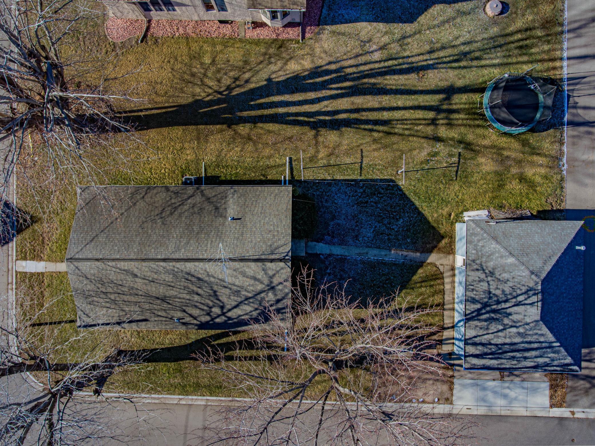 314 Playhouse Street E