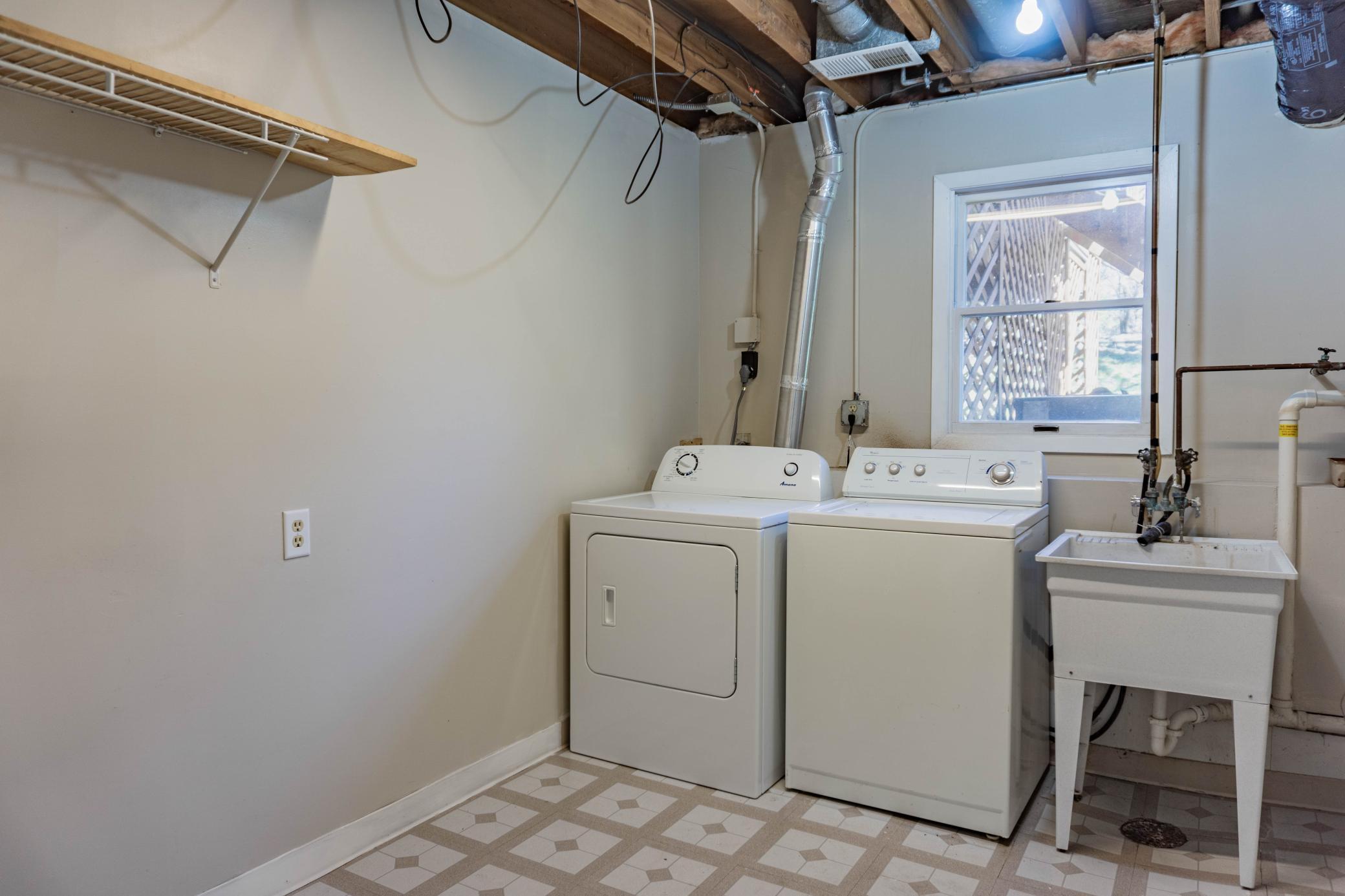 10421 Quebec Avenue S