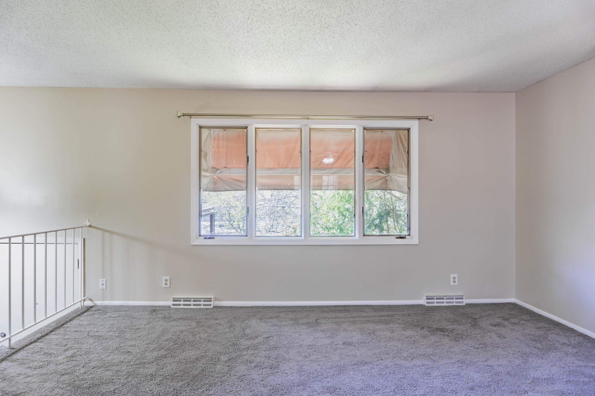 10421 Quebec Avenue S