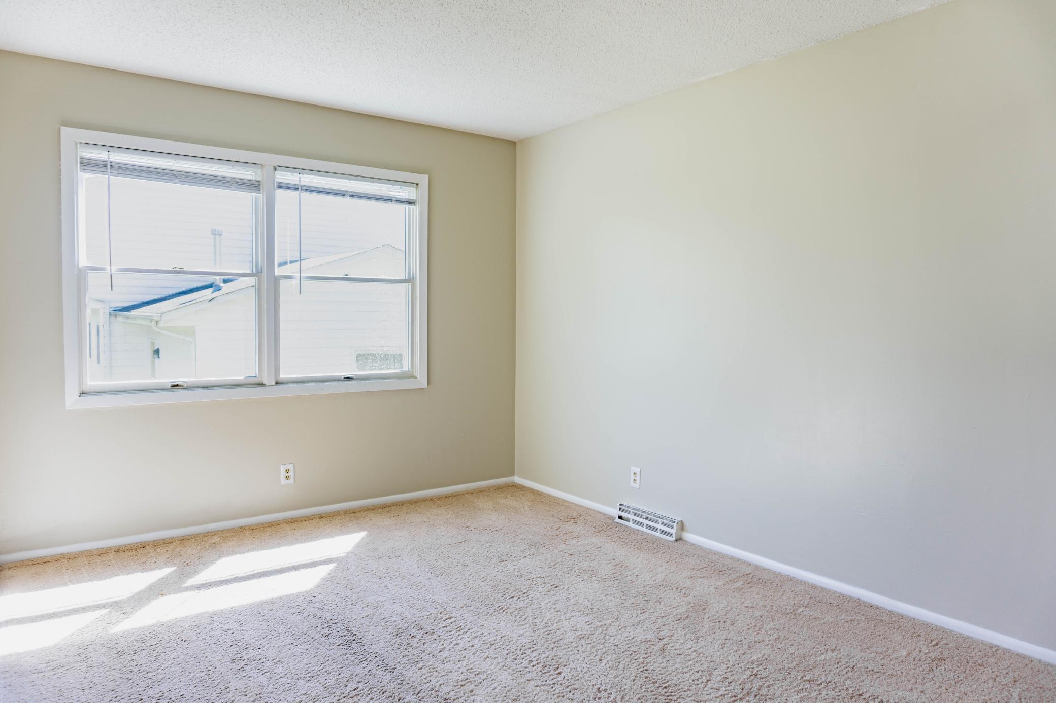 10421 Quebec Avenue S