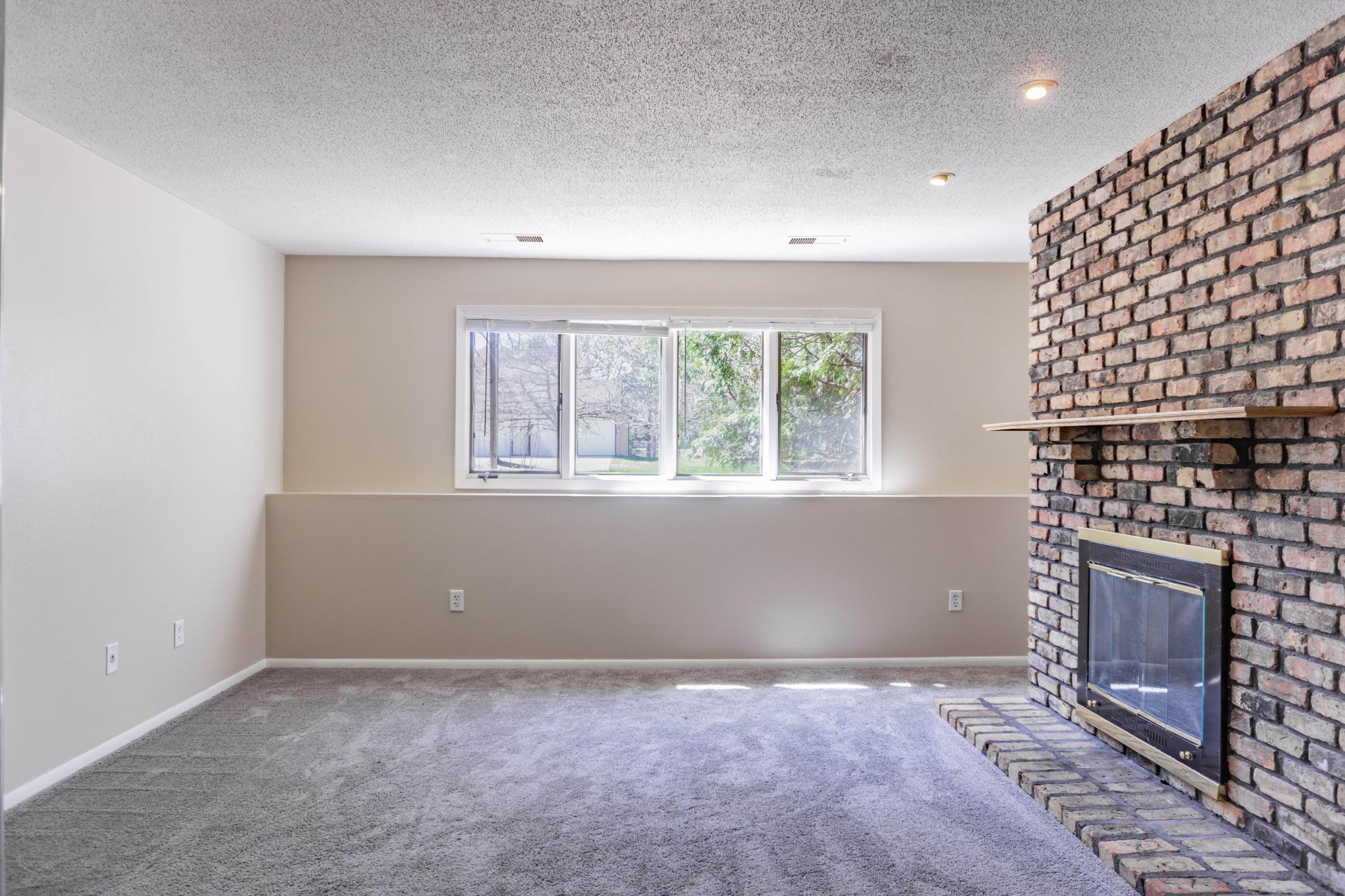 10421 Quebec Avenue S