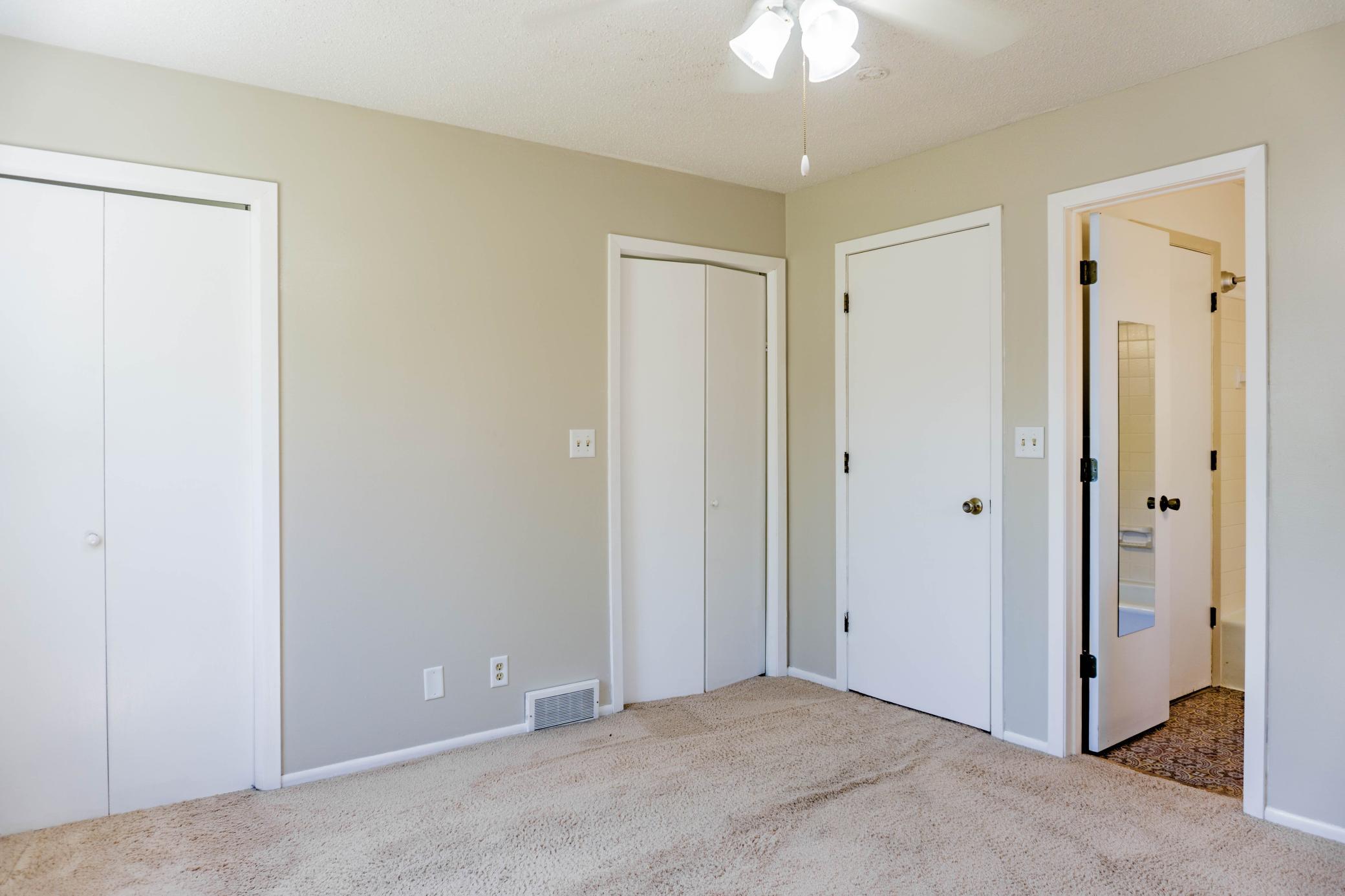 10421 Quebec Avenue S