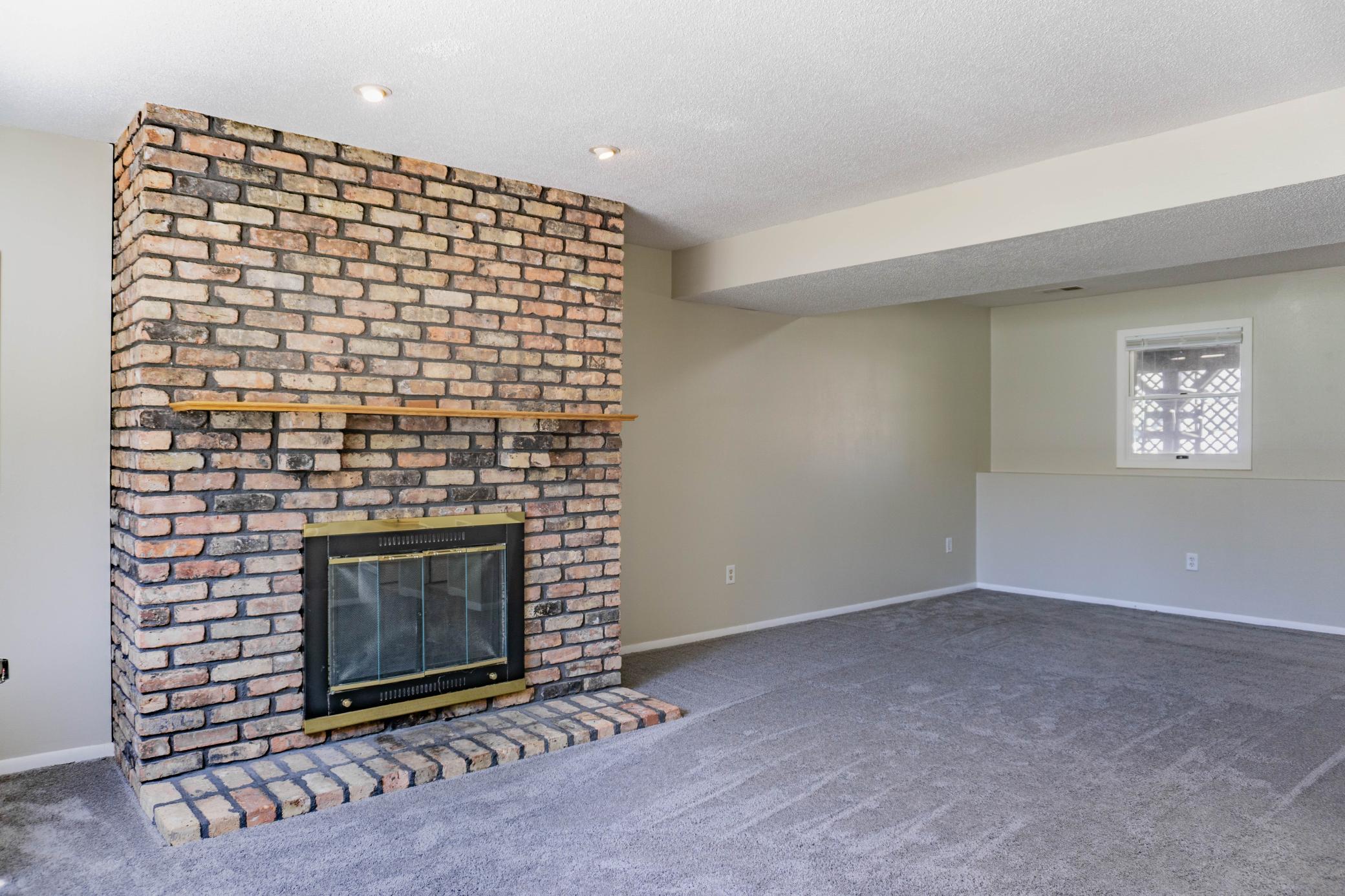 10421 Quebec Avenue S