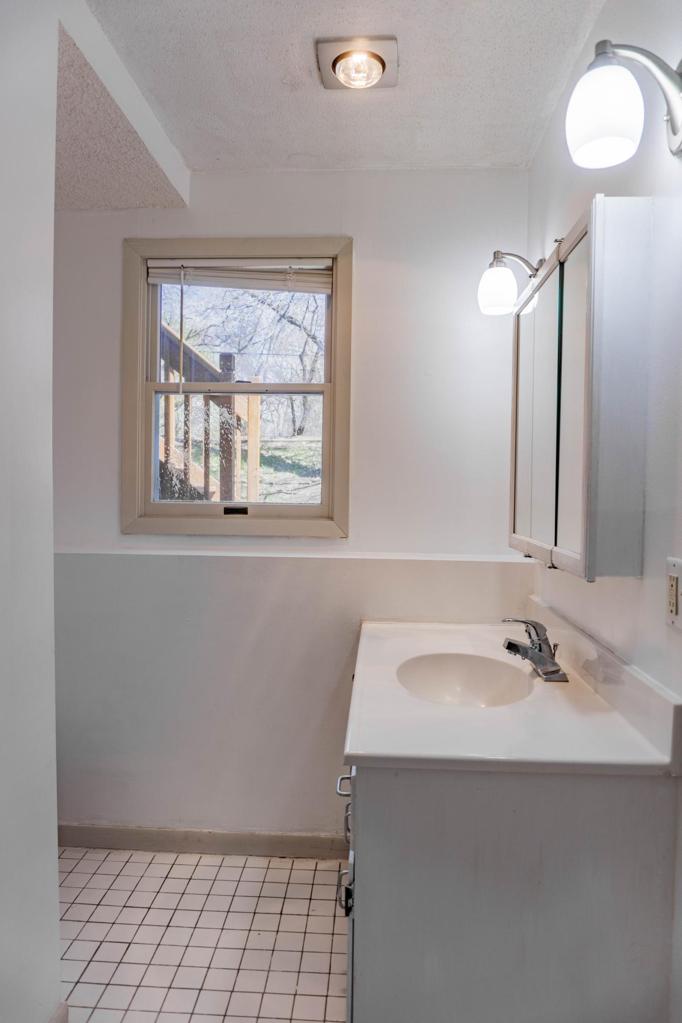 10421 Quebec Avenue S