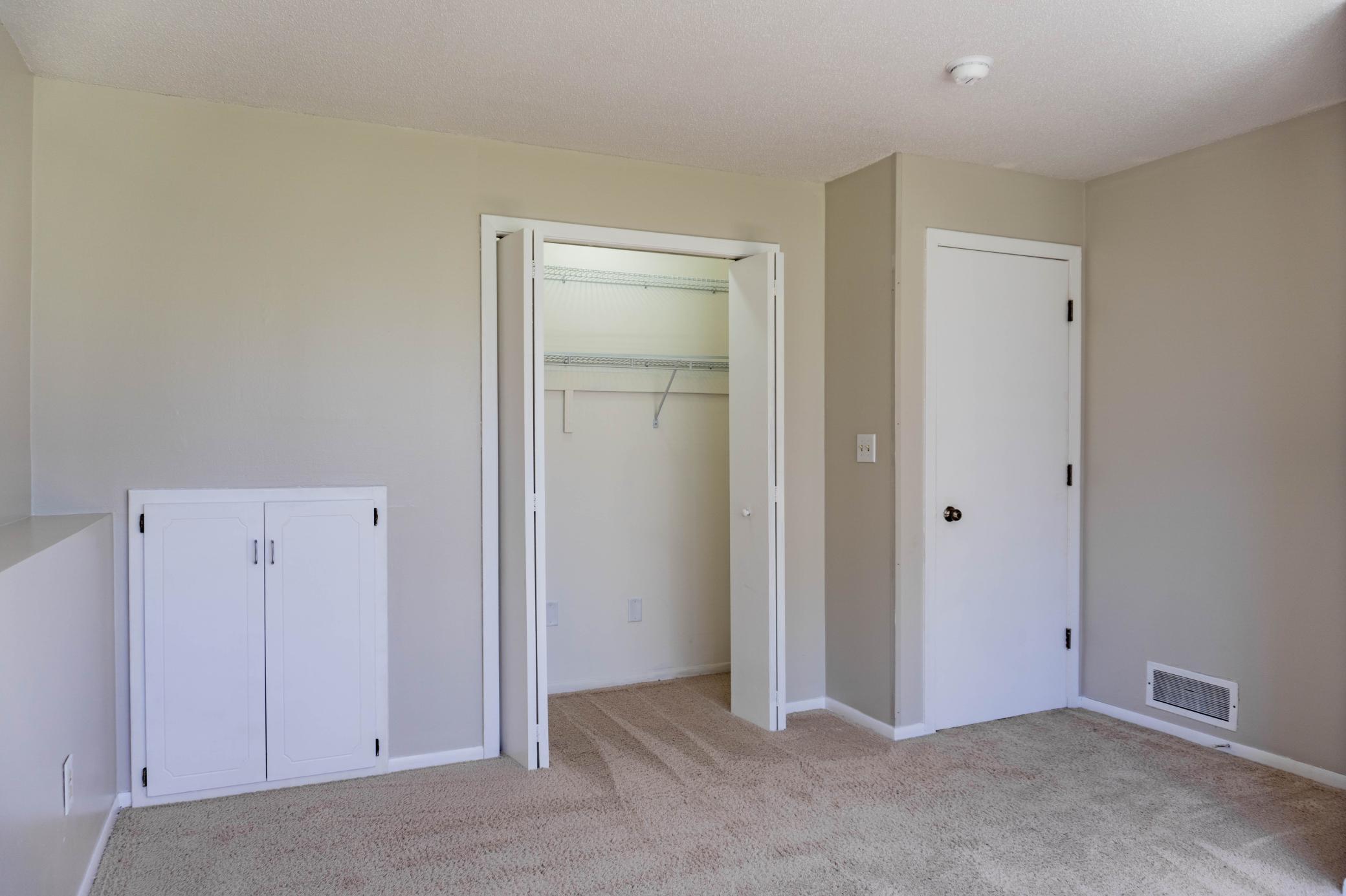 10421 Quebec Avenue S