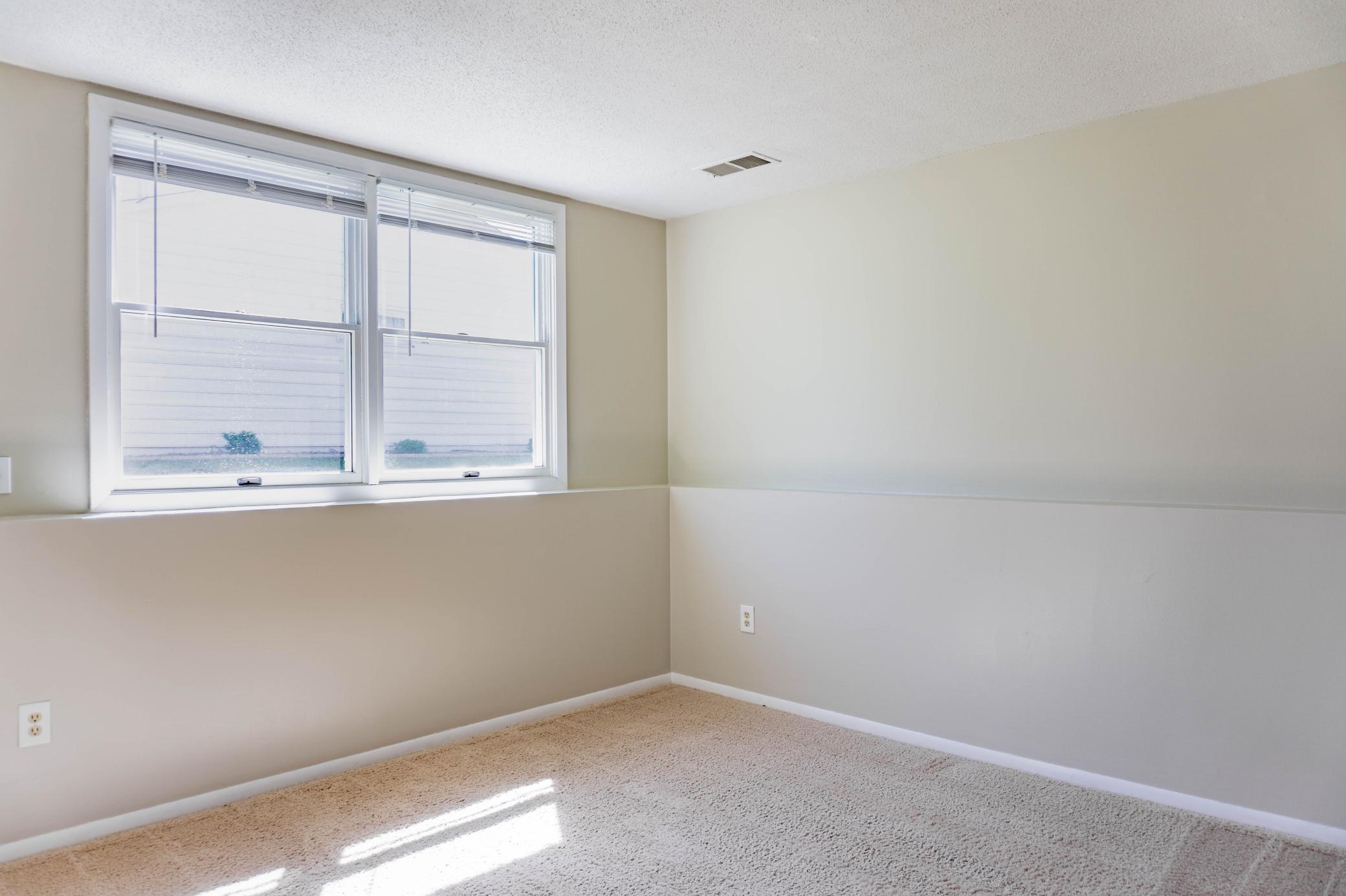 10421 Quebec Avenue S