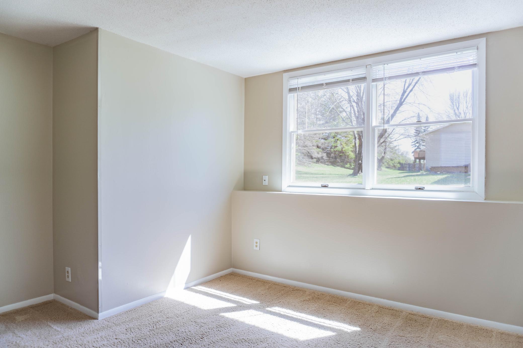 10421 Quebec Avenue S