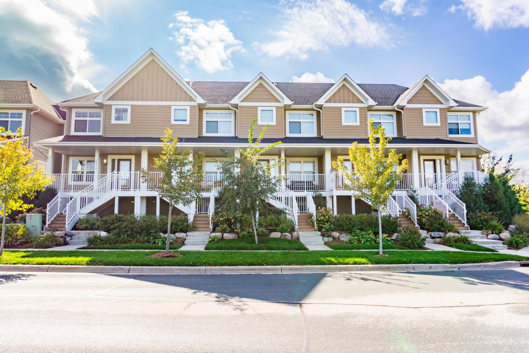 2950 Clover Ridge Drive